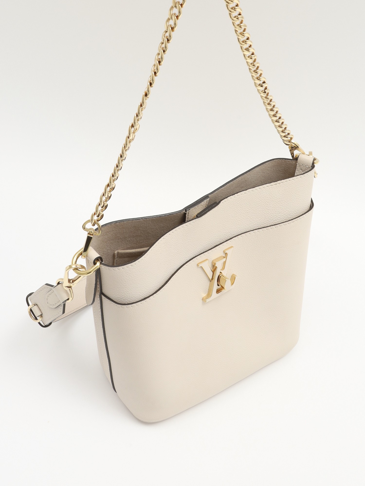 Louis Vuitton Lock And Walk 4