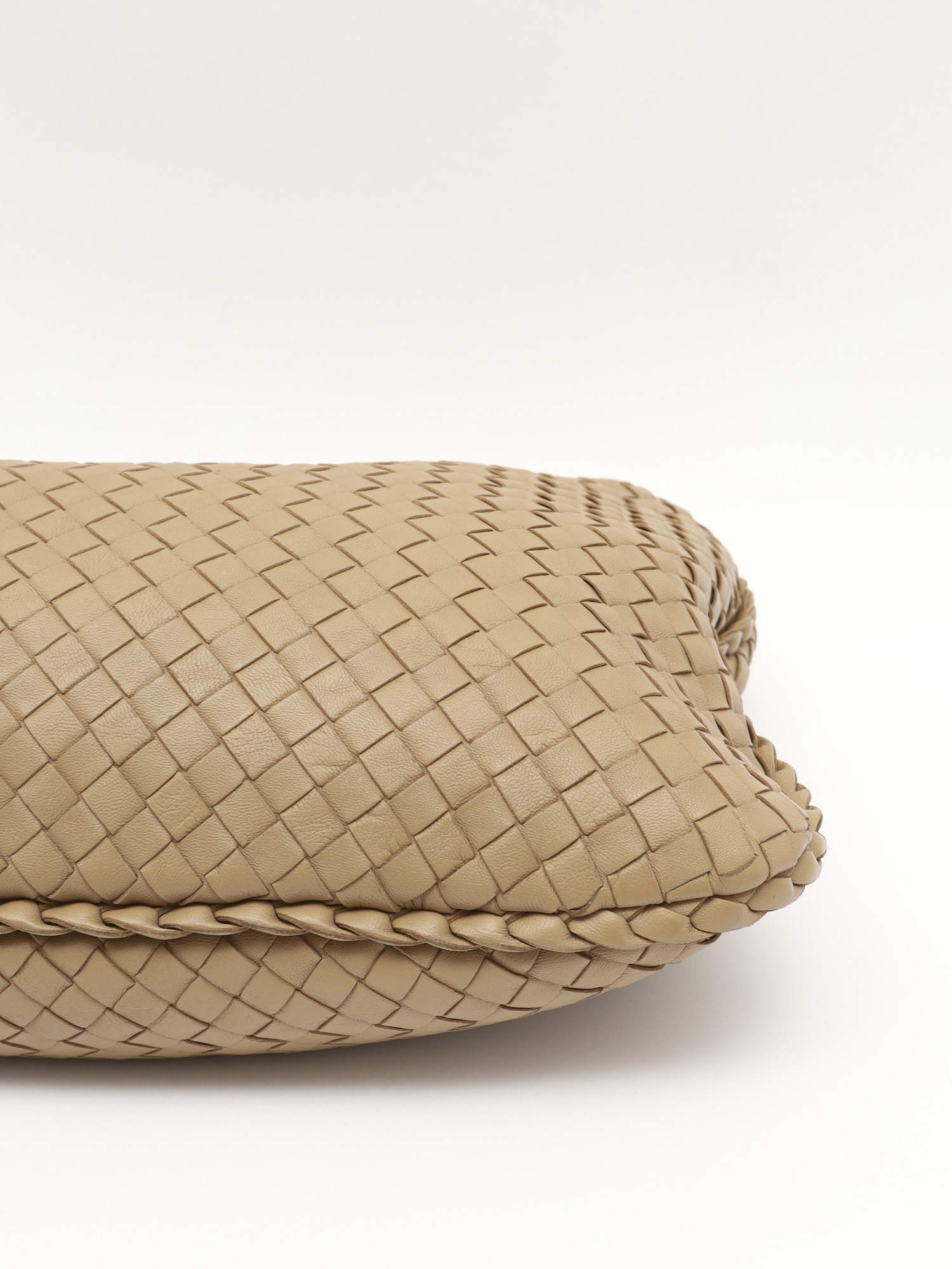 Bottega Veneta Leather Bag 6