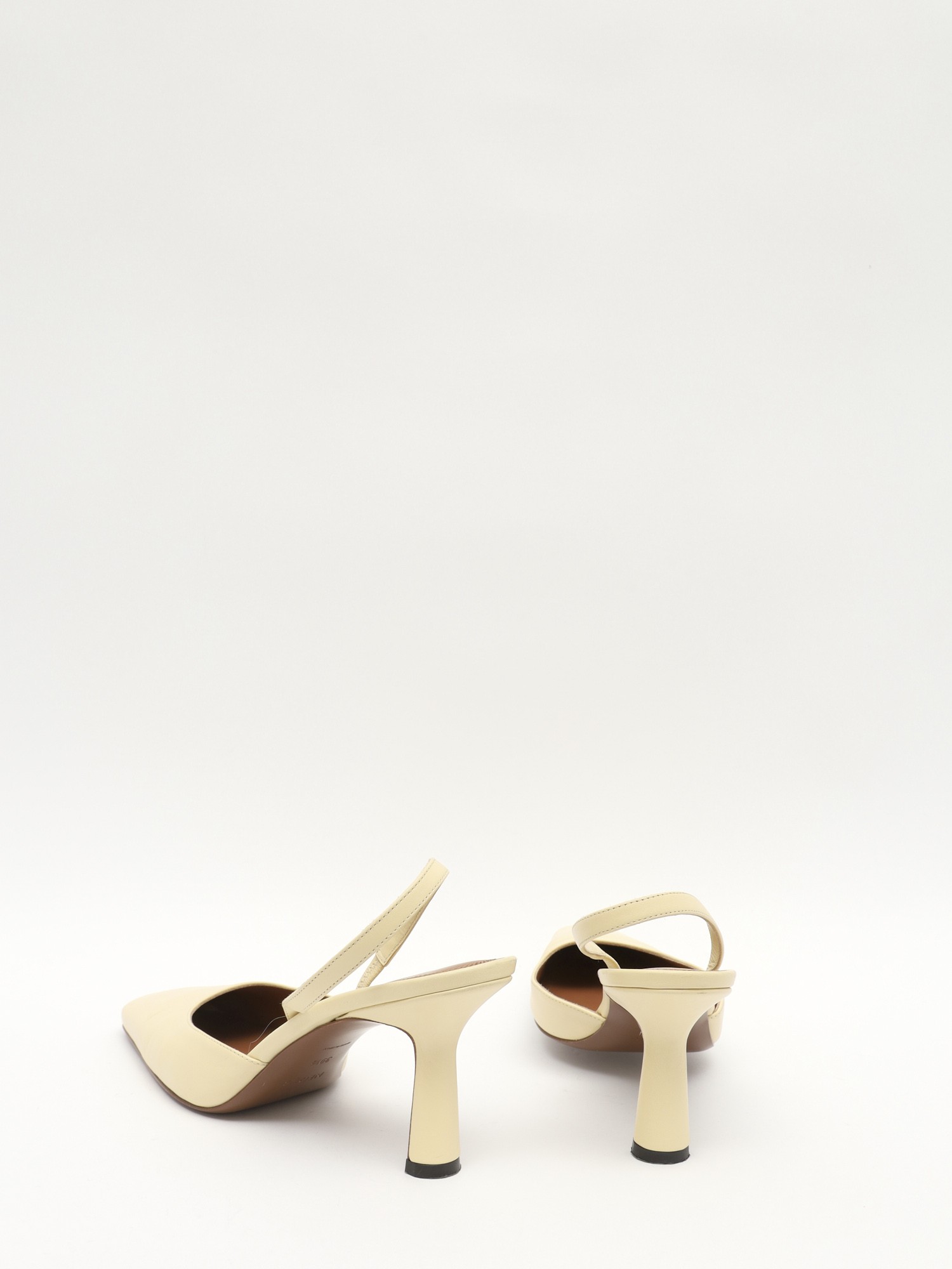 Neous Shoes 39.5 3