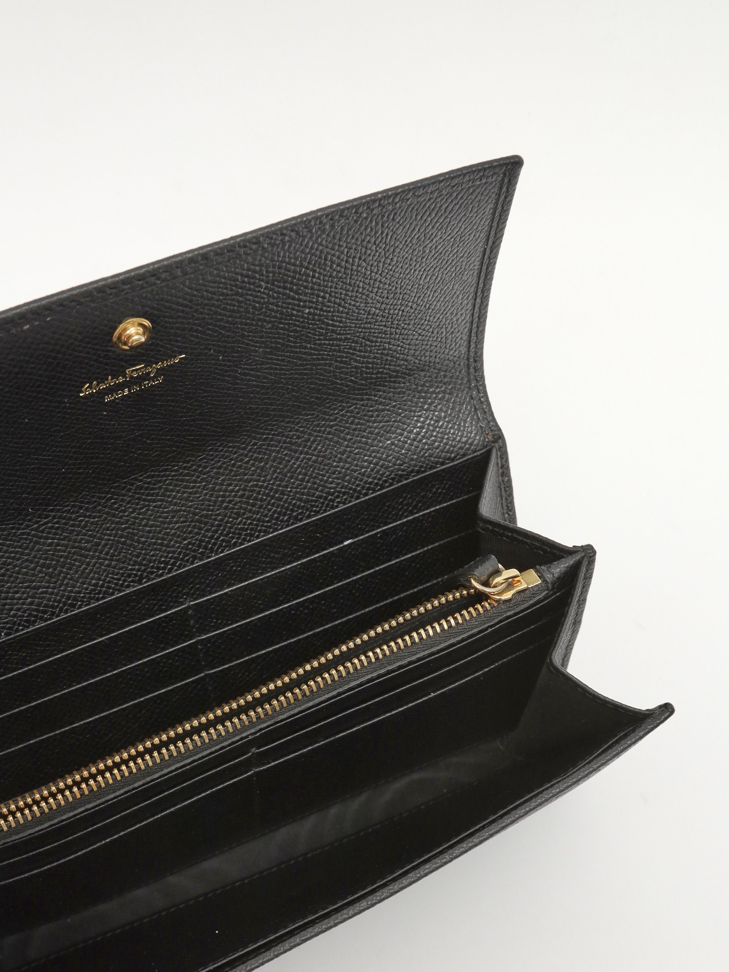 Salvatore Ferragamo Wallet 6