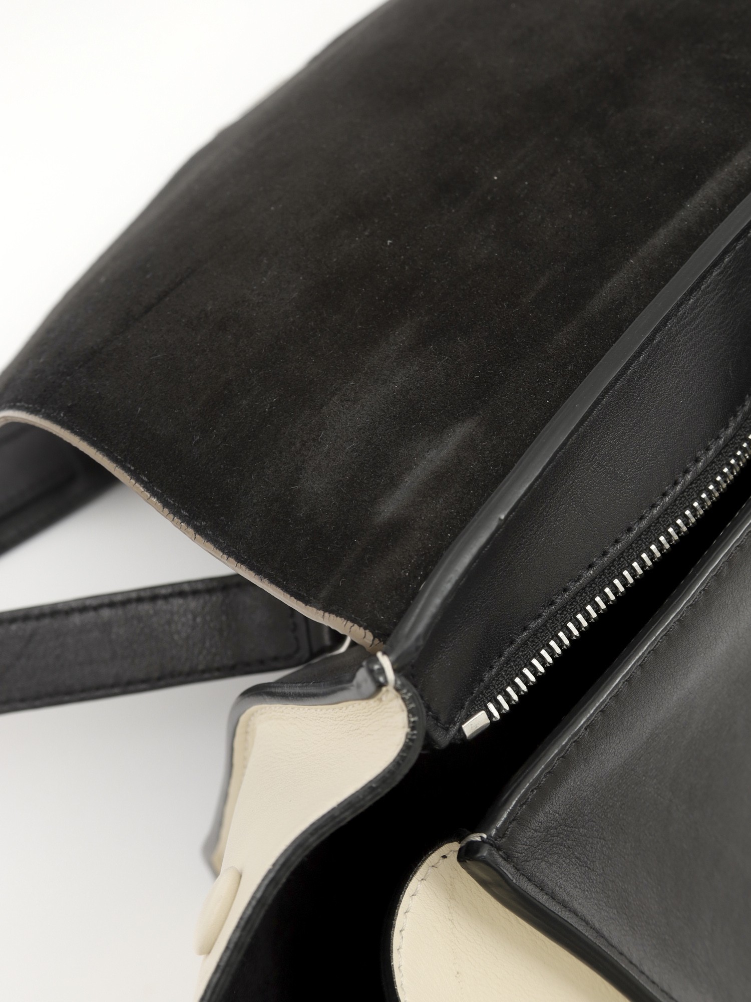 Celine Trapeze  16