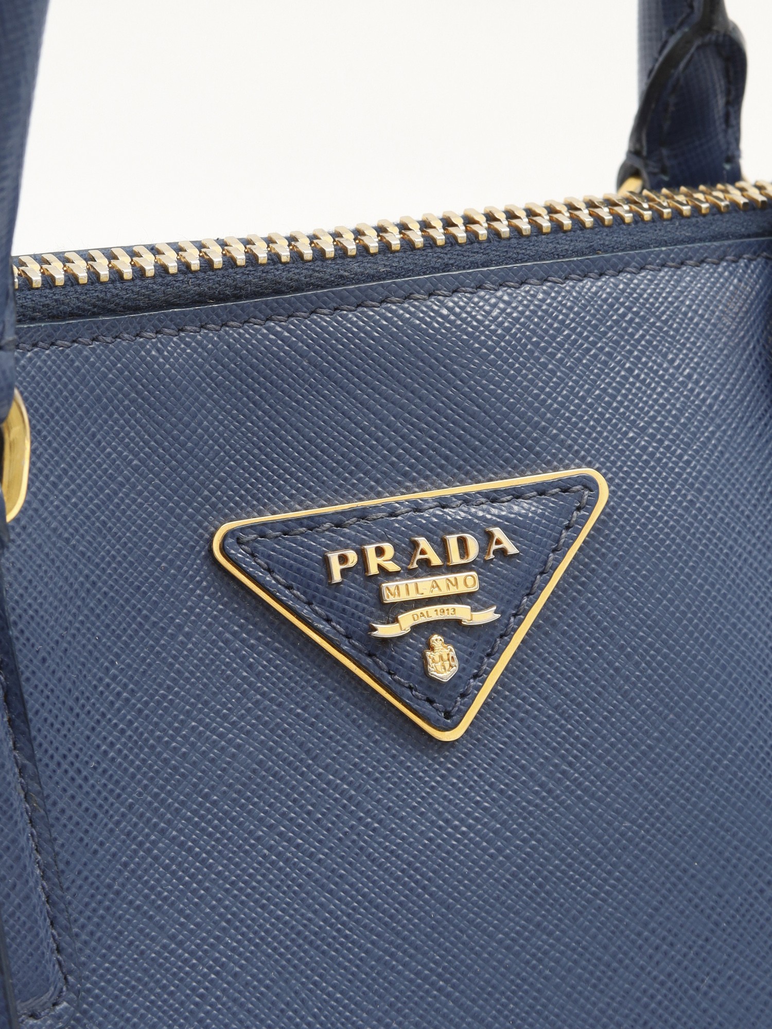 Prada Promenade 5