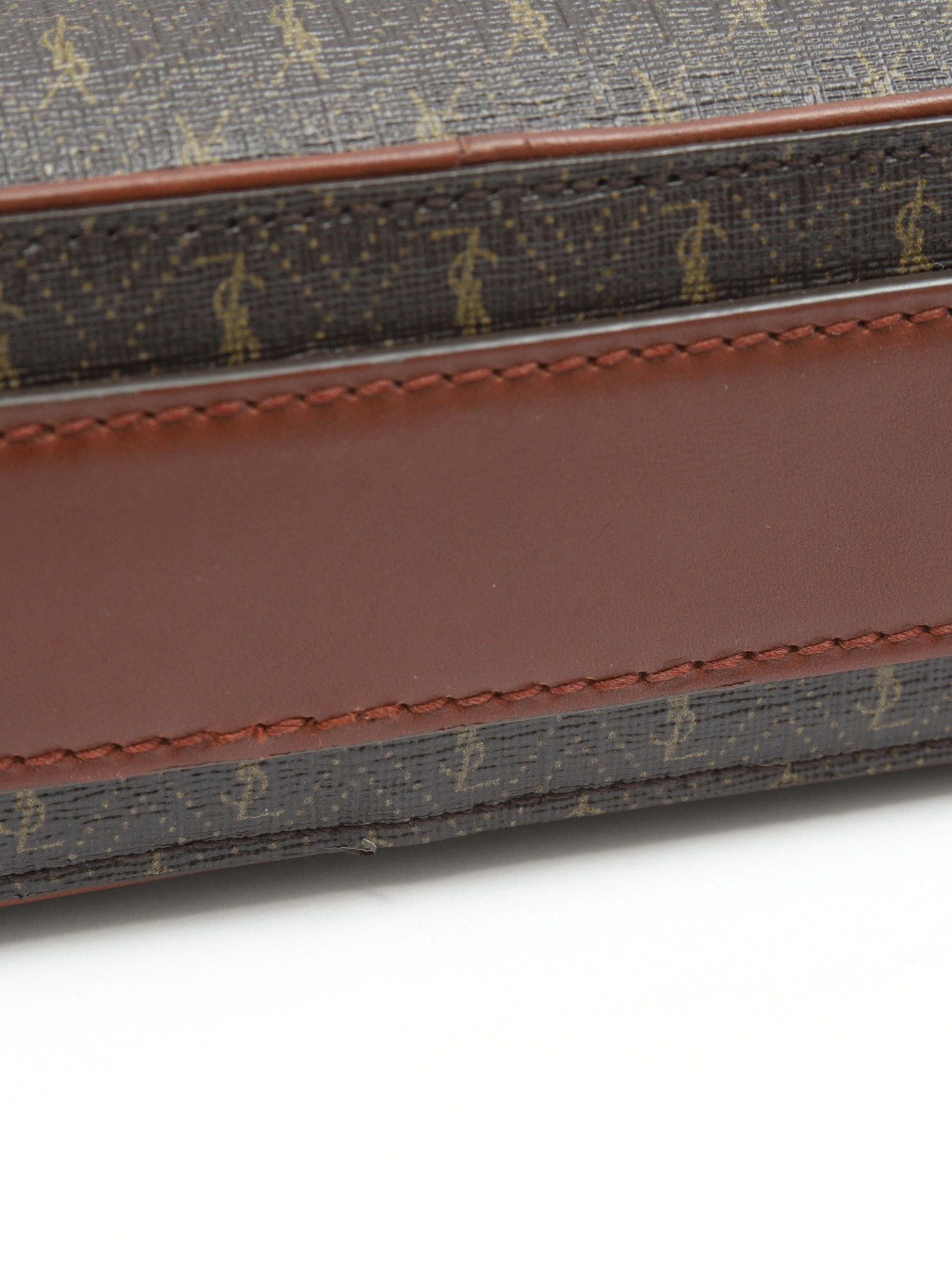 Saint Laurent Le Monogramme 8