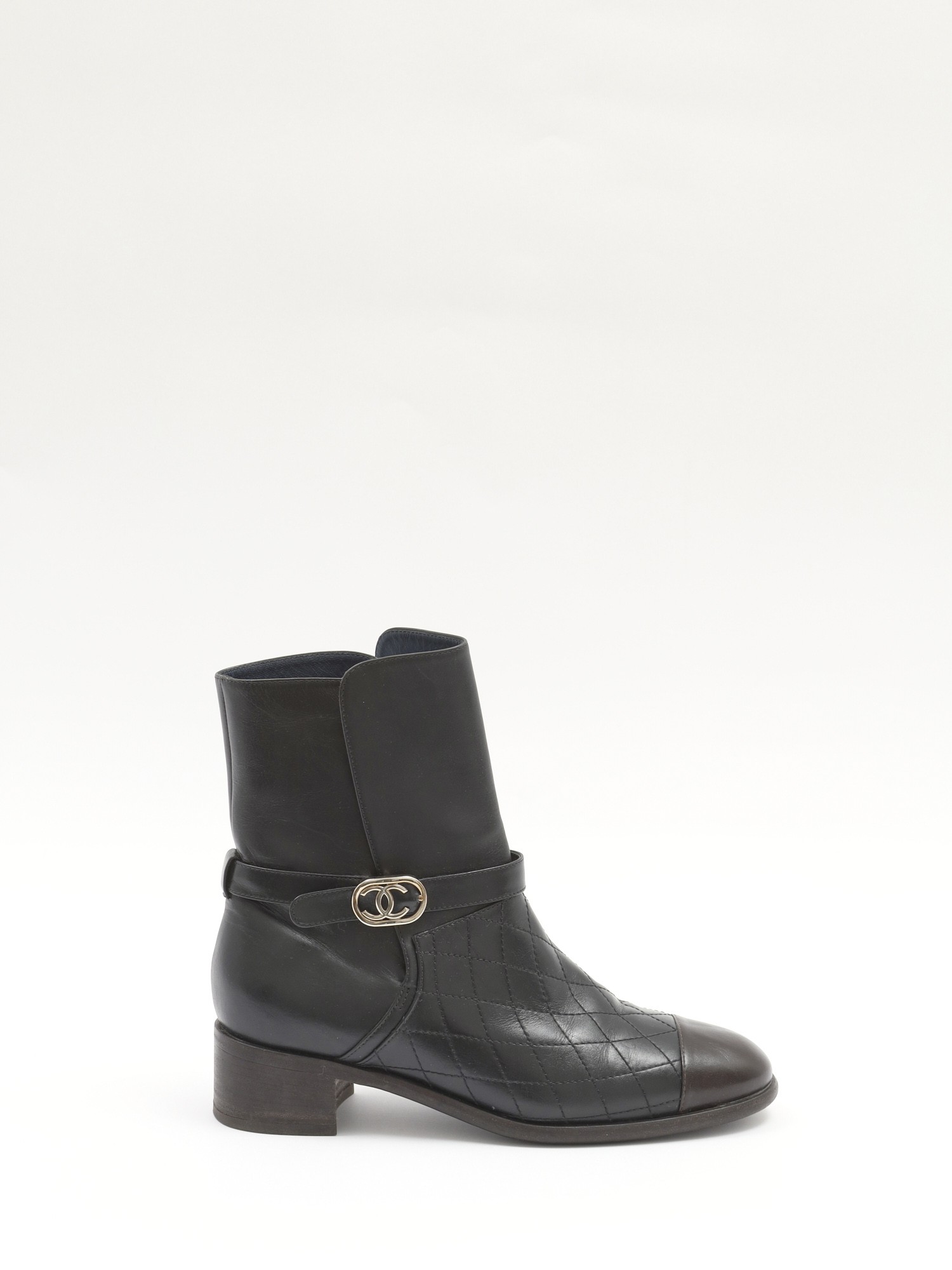 Chanel Shoes 39 6