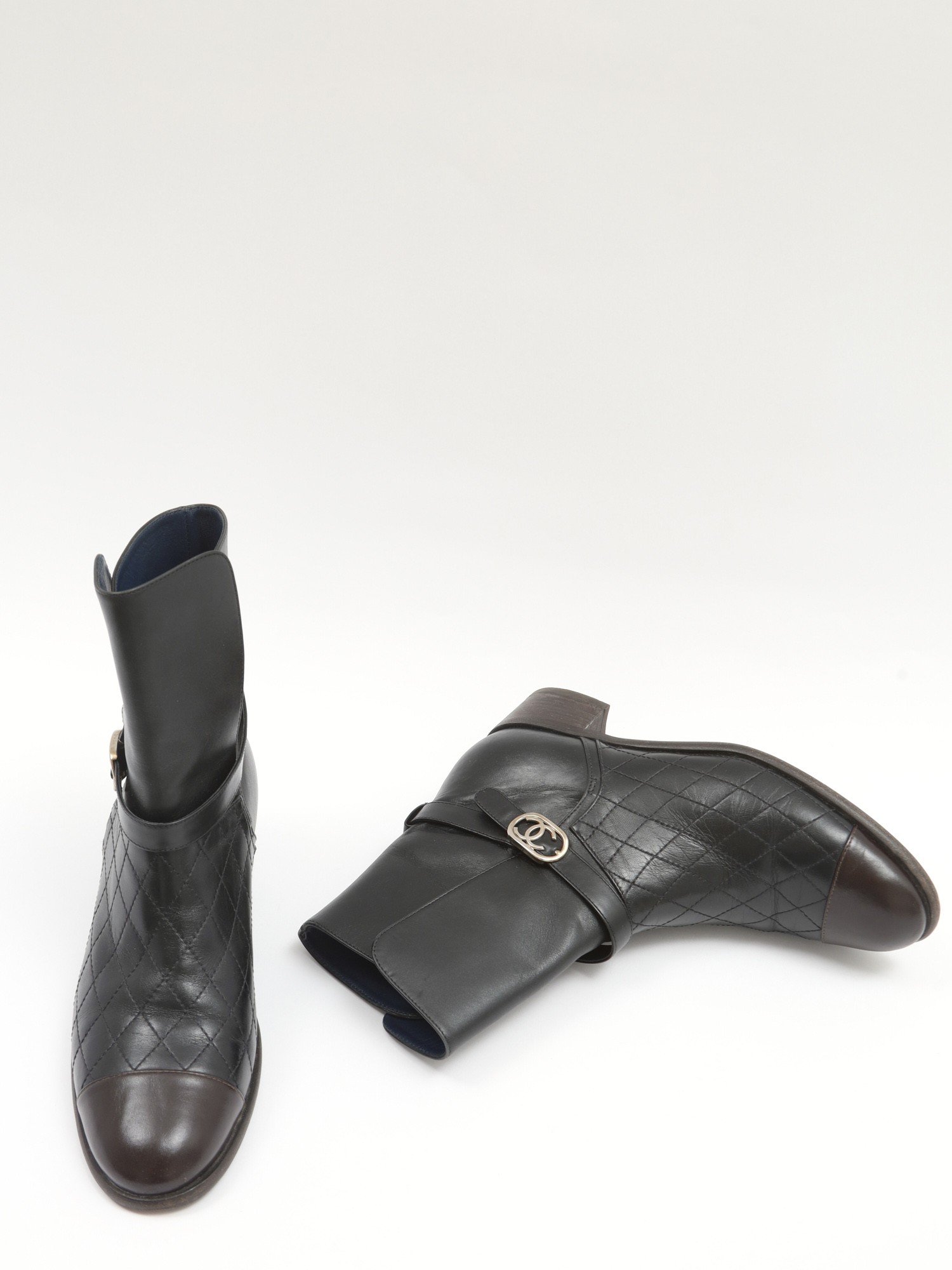 Chanel Shoes 39 8