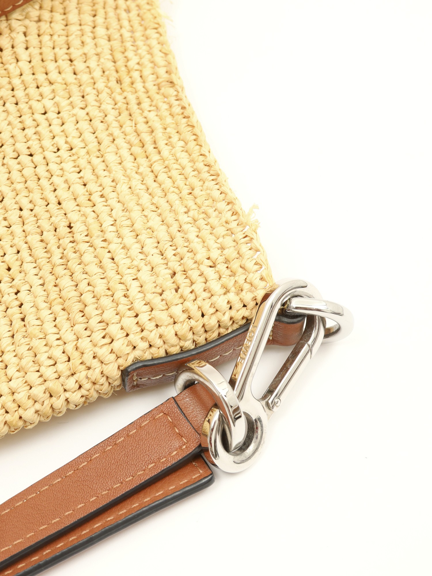 Loewe Slit  8