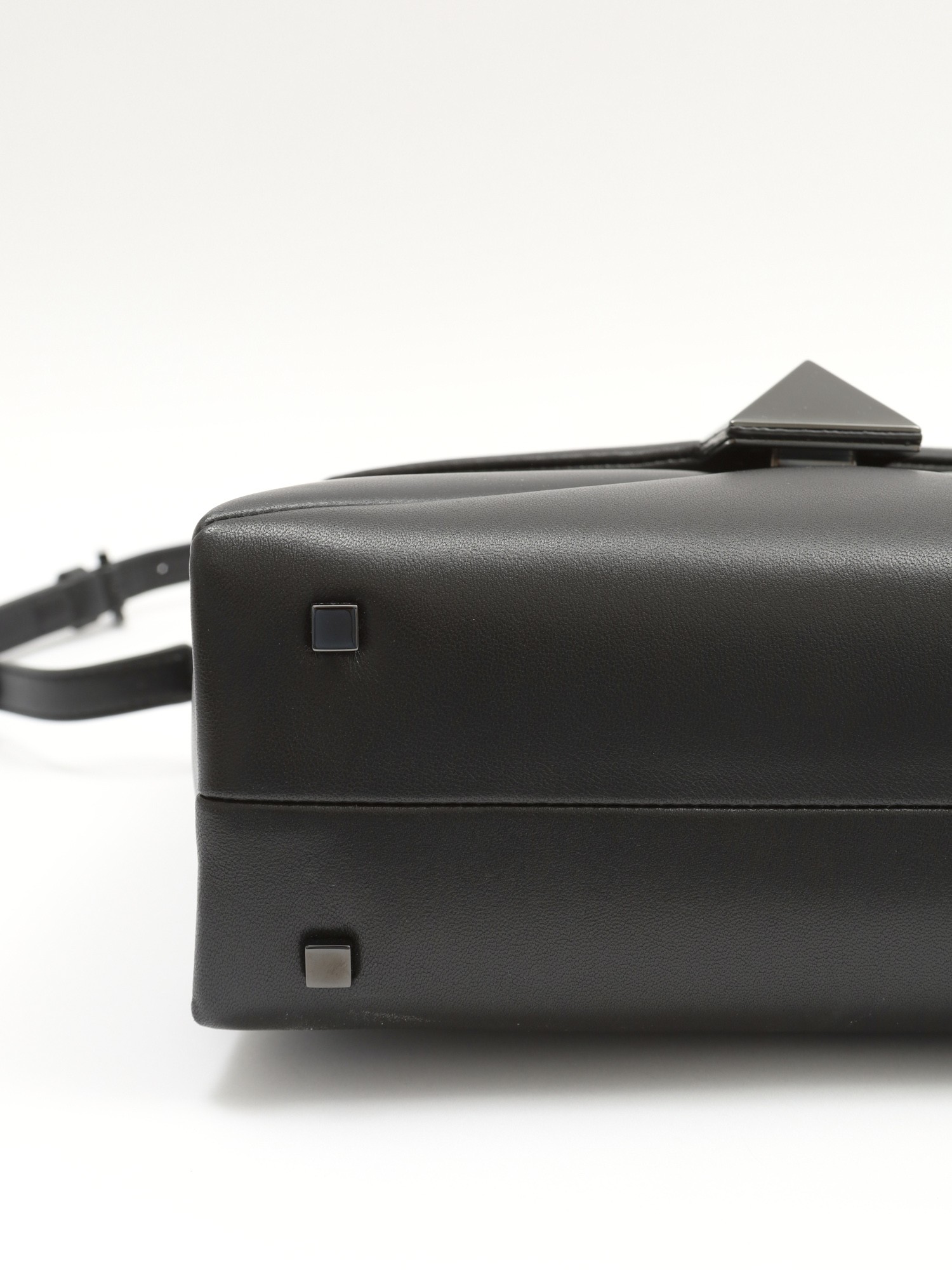 Valentino Leather Bag 8