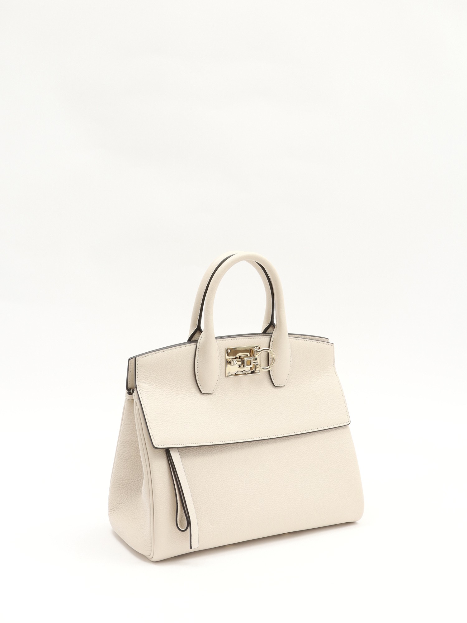 Salvatore Ferragamo Leather Bag 2