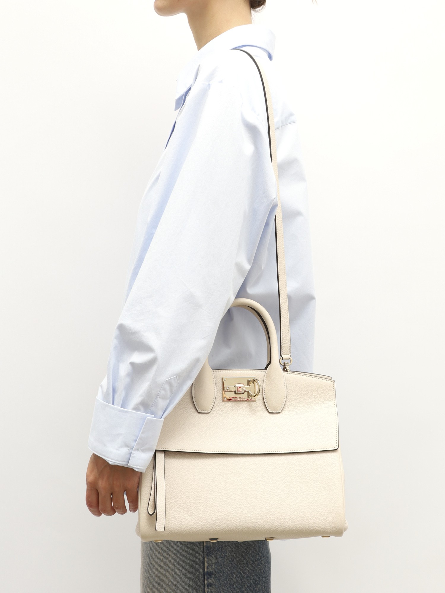Salvatore Ferragamo Leather Bag 1