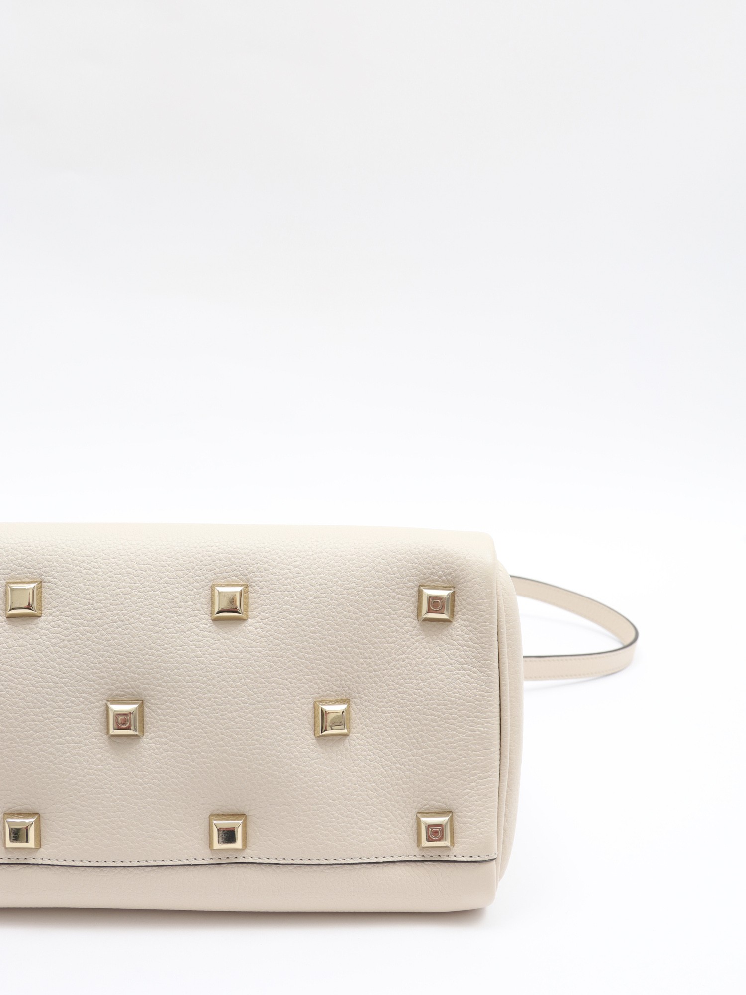 Salvatore Ferragamo Leather Bag 8