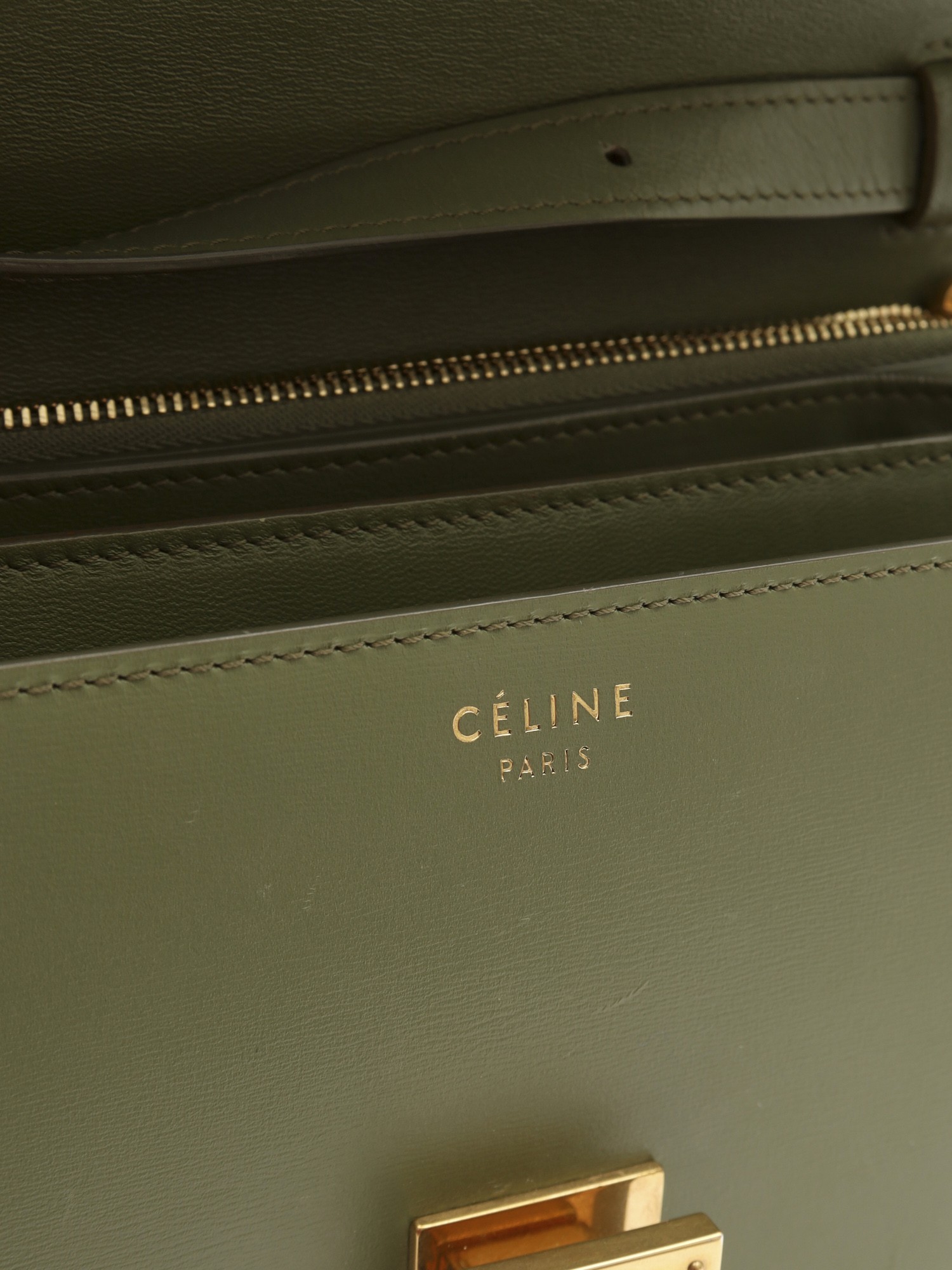 Celine Classic 9