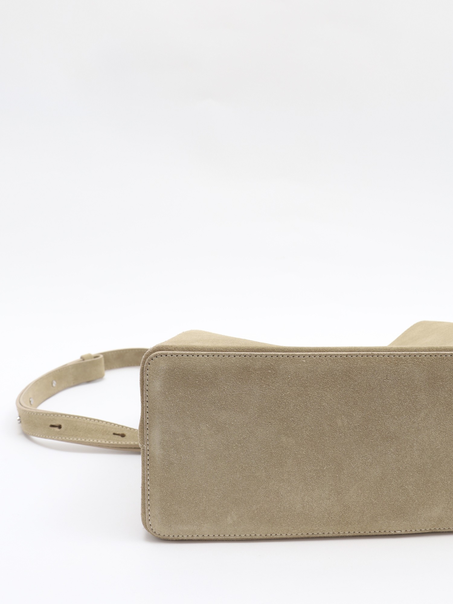 Aesther Ekme Sac 4