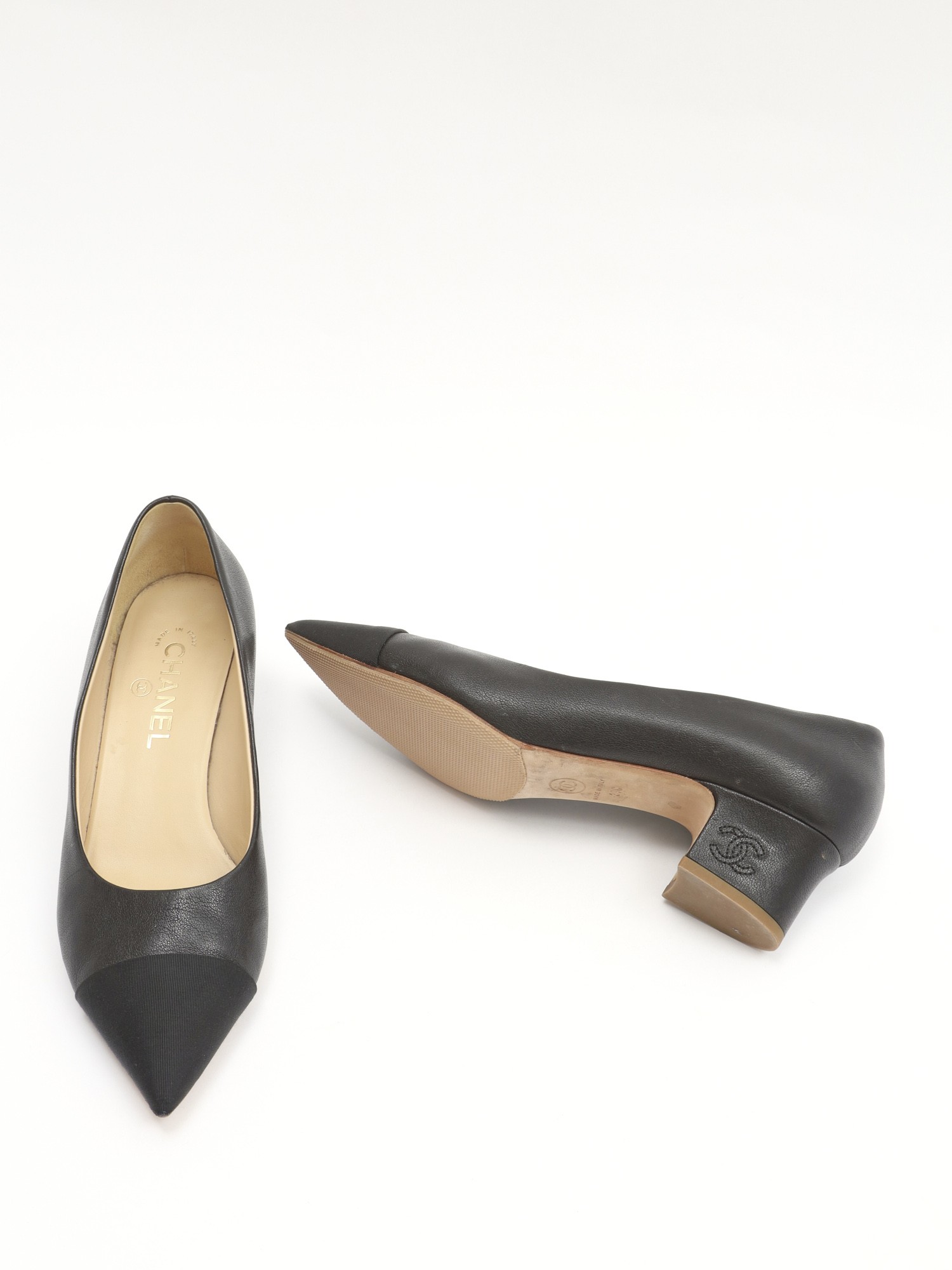 Chanel Shoes 39 9