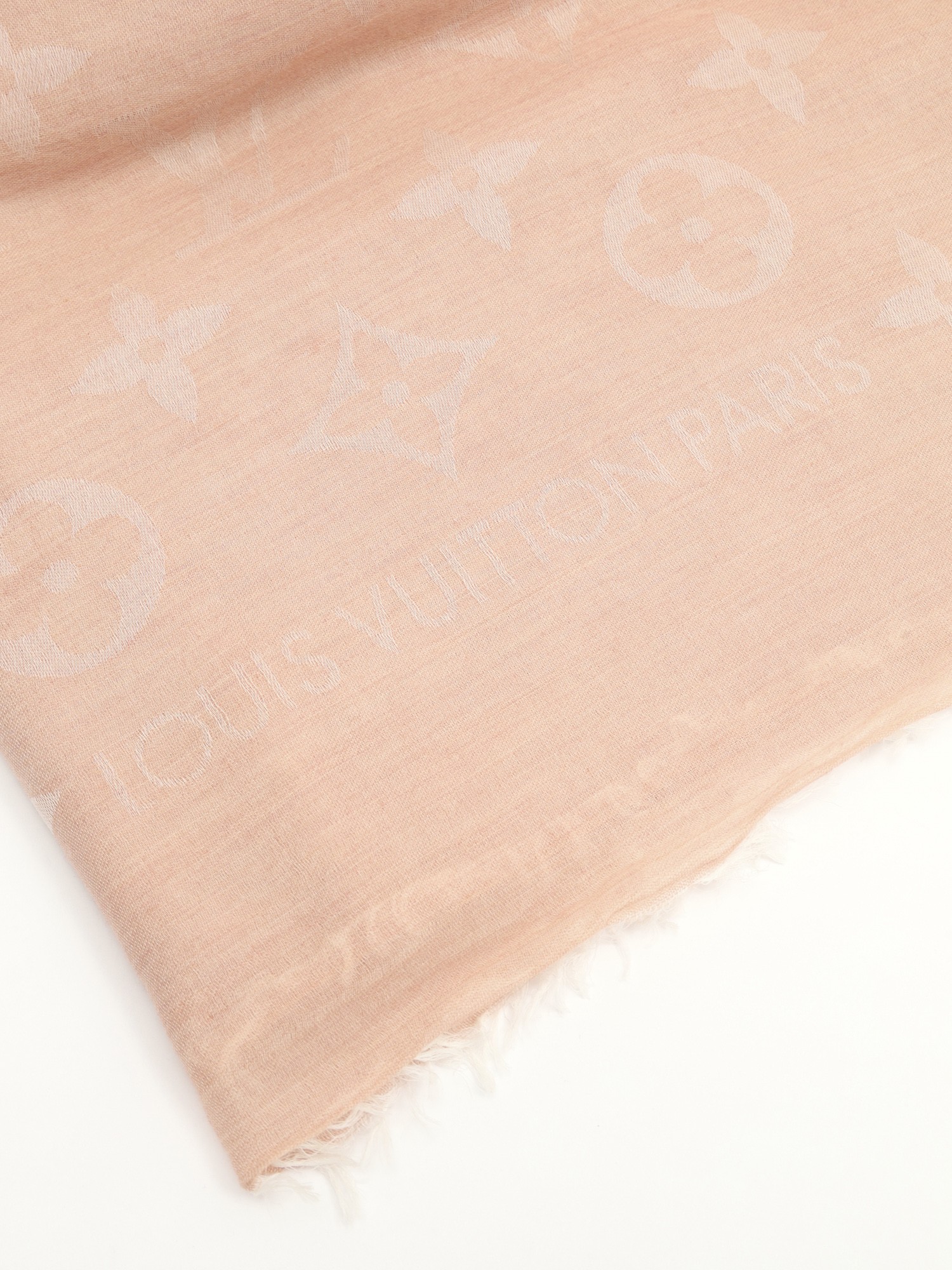 Louis Vuitton Scarf  2