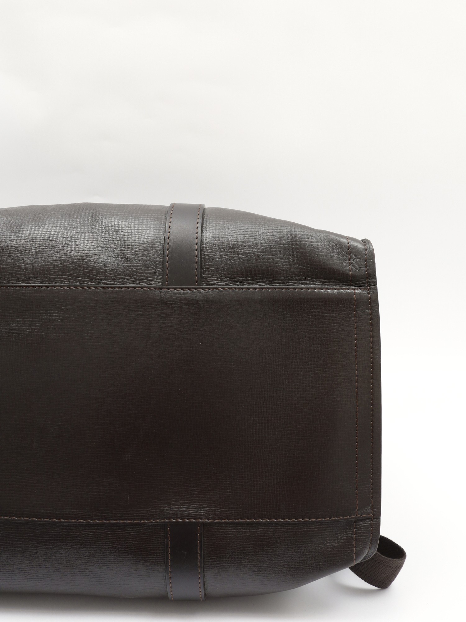 Louis Vuitton Leather Bag 9
