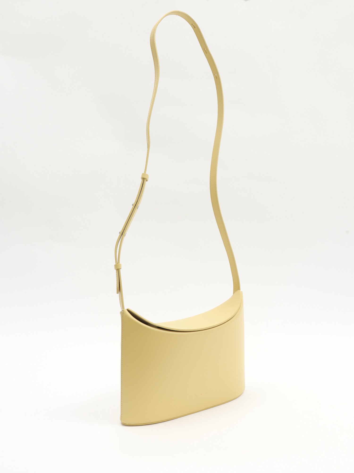Aesther Ekme Sway 2