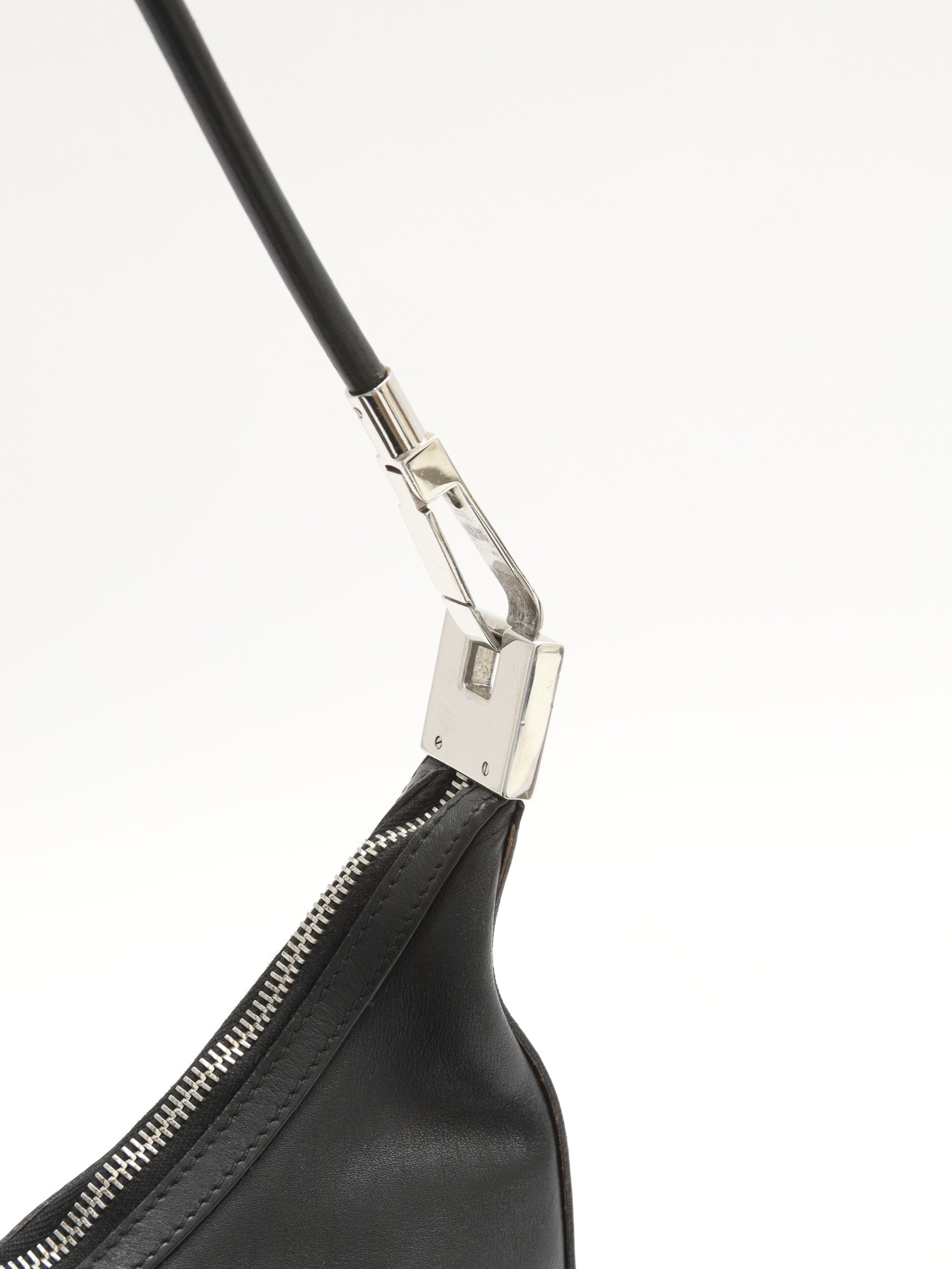 Gucci Leather Bag 6