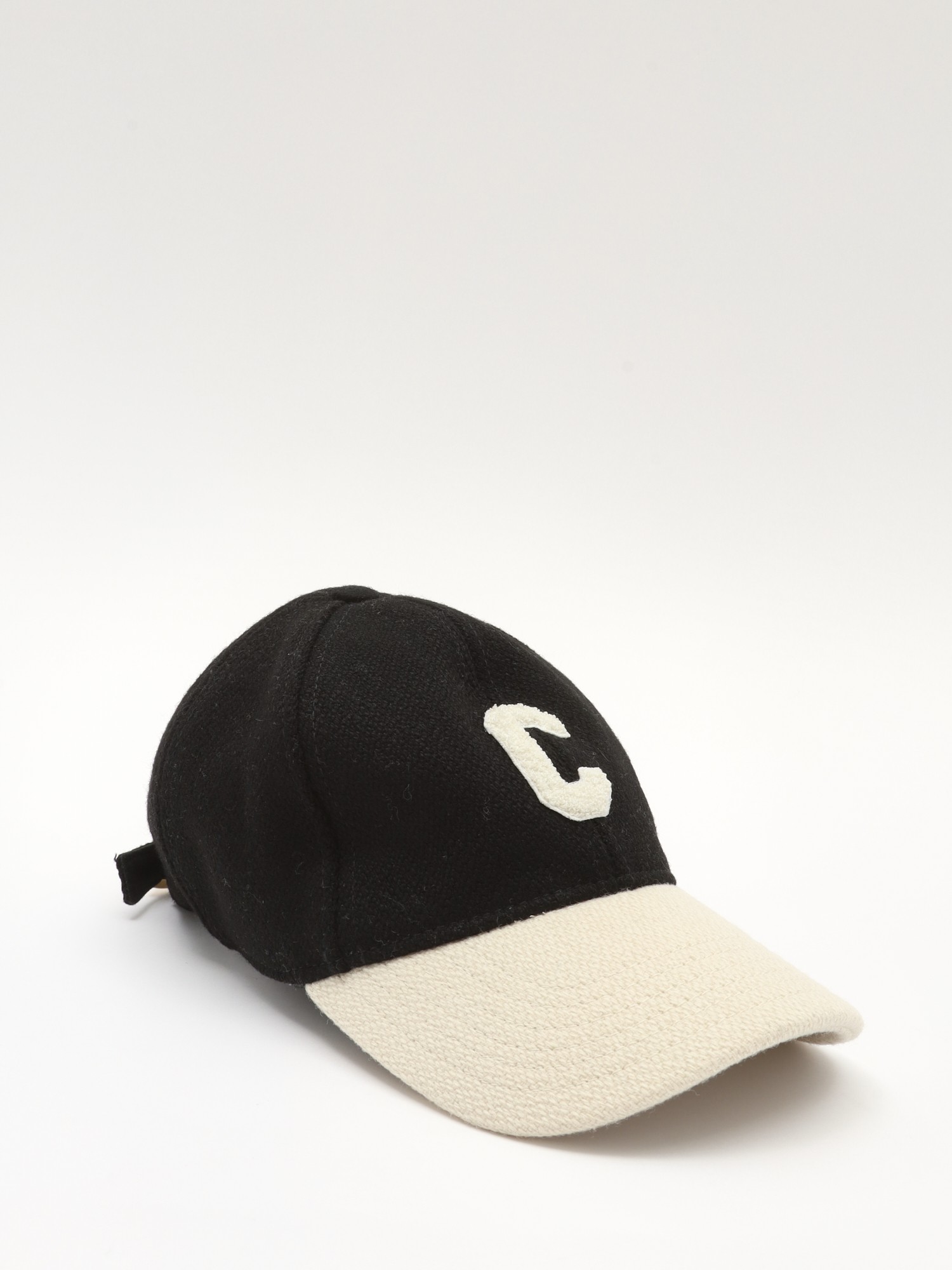 Celine Cap 3