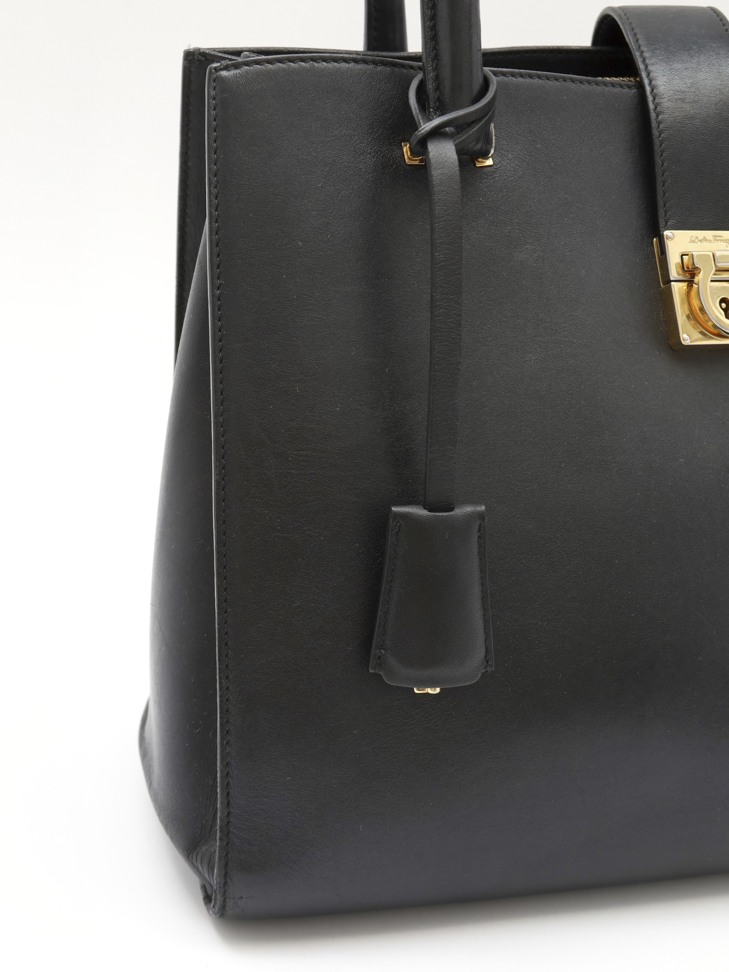 Salvatore Ferragamo Leather Bag  5
