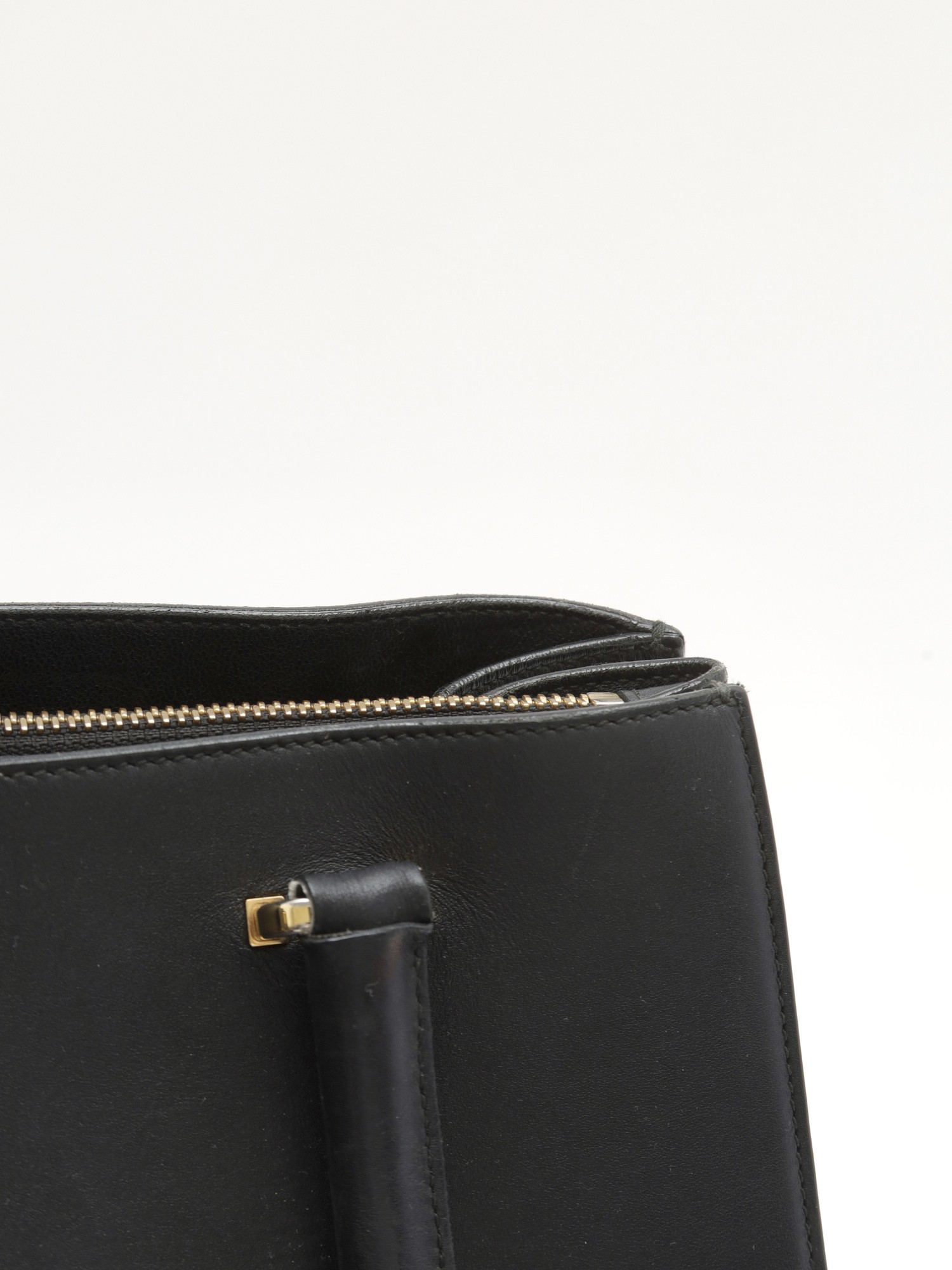Salvatore Ferragamo Leather Bag  8