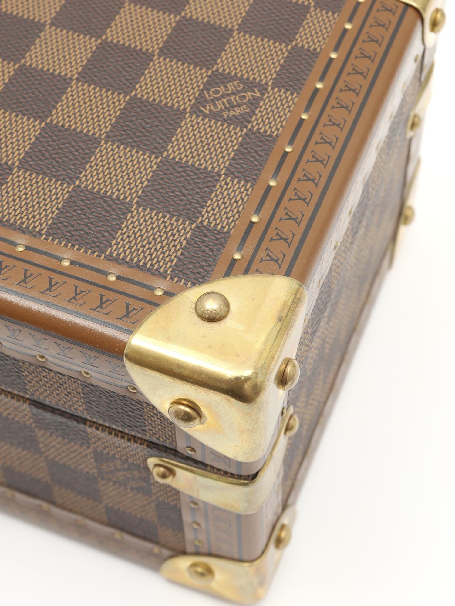 Louis Vuitton Case 8