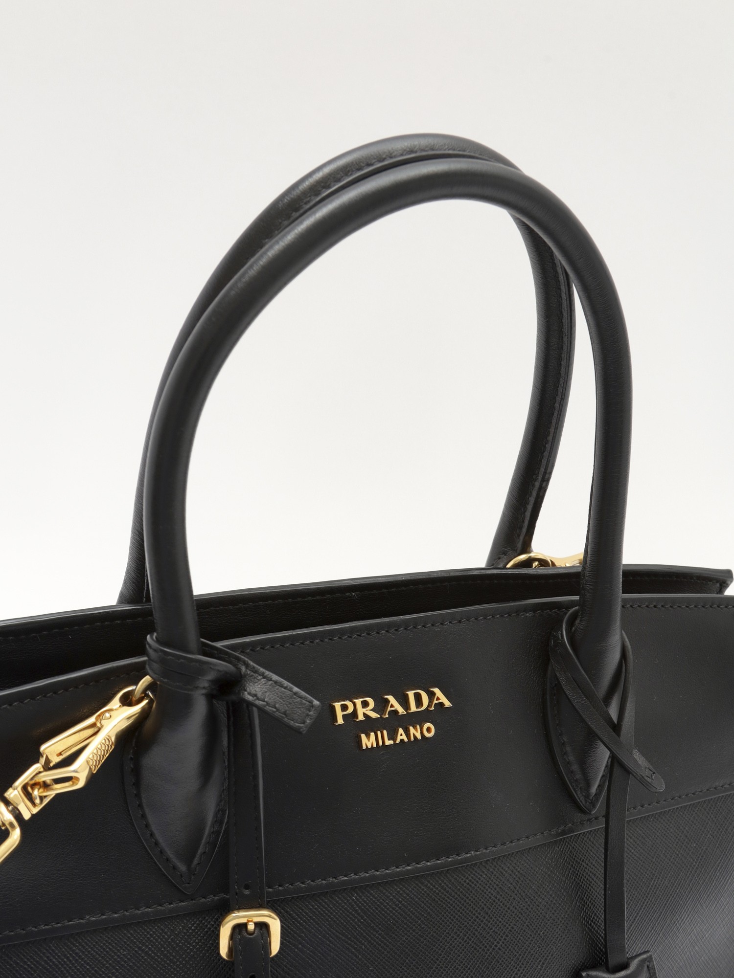 Prada City 5