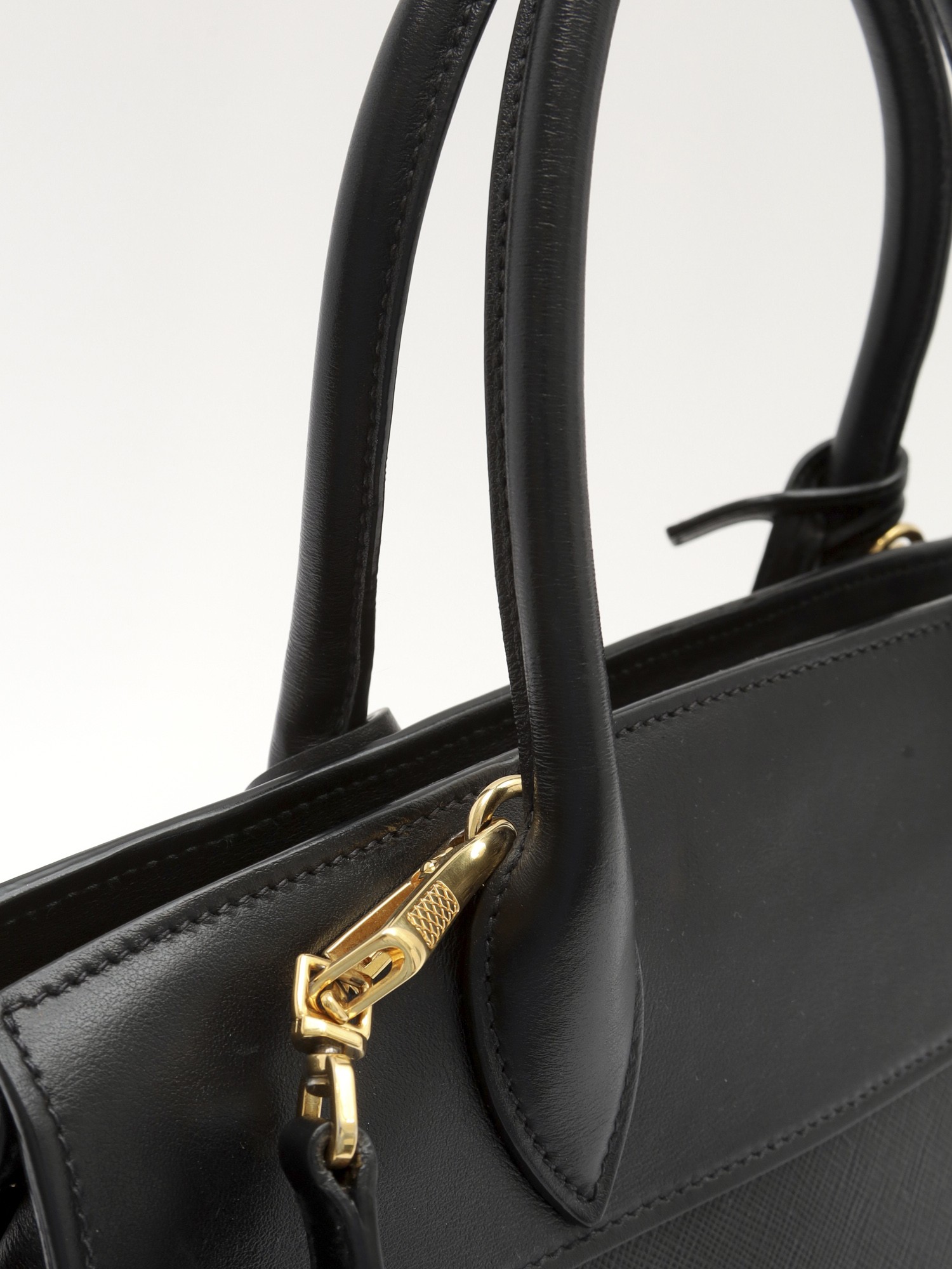 Prada City 8