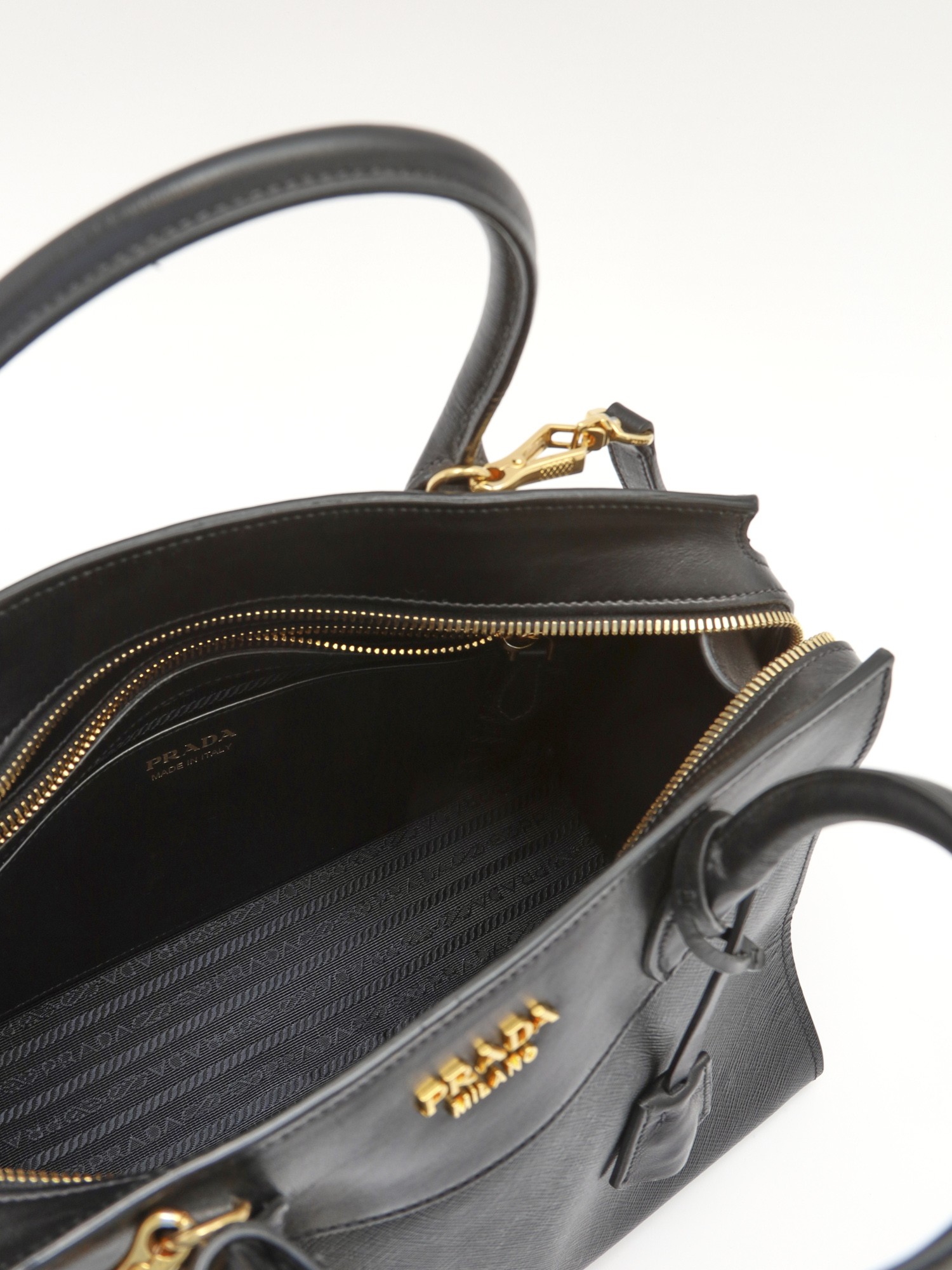 Prada City 13