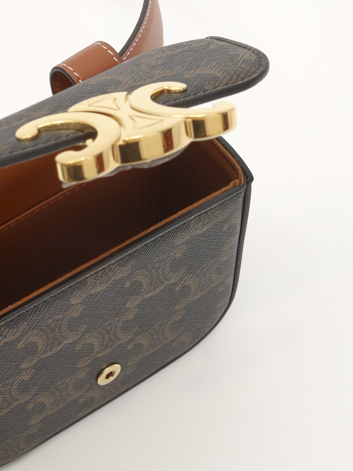 Celine Triomphe 9