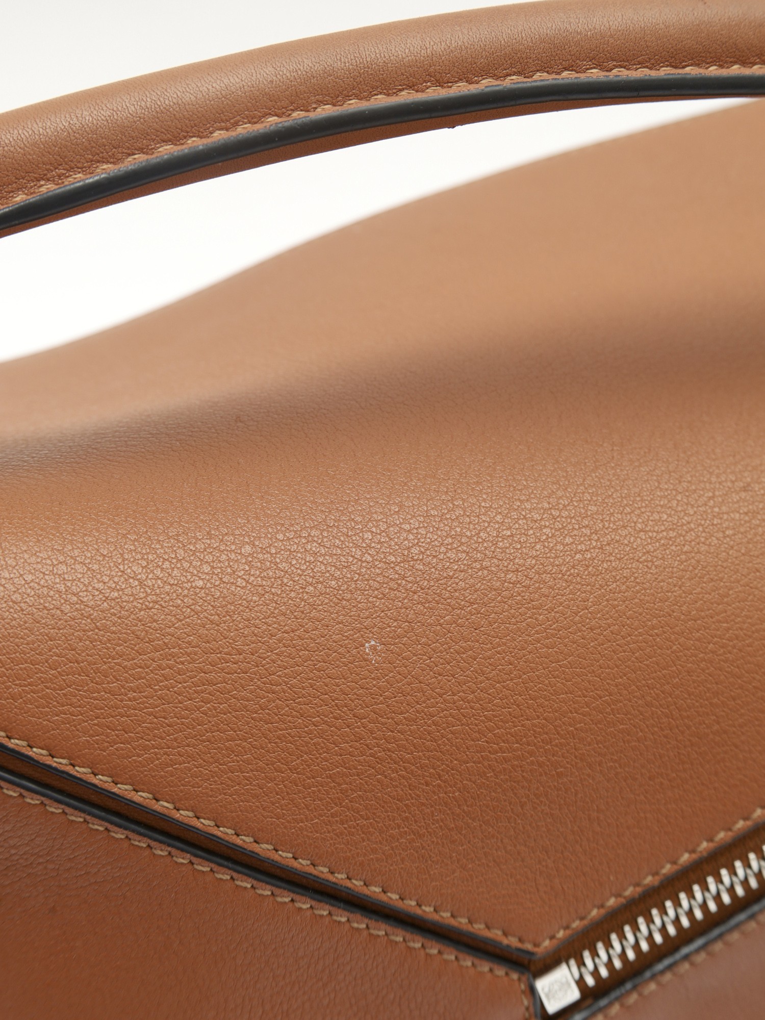 Loewe Puzzle 7