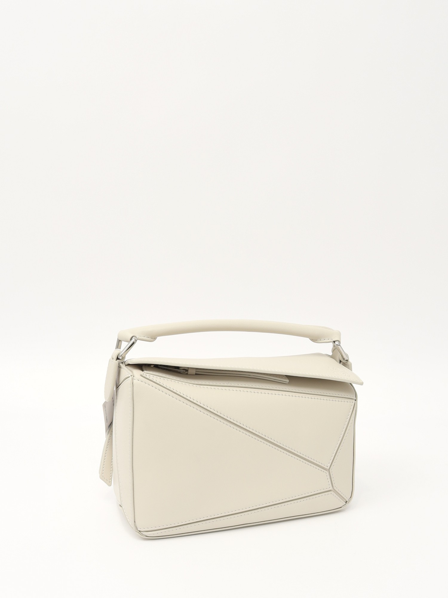 Loewe Puzzle 2