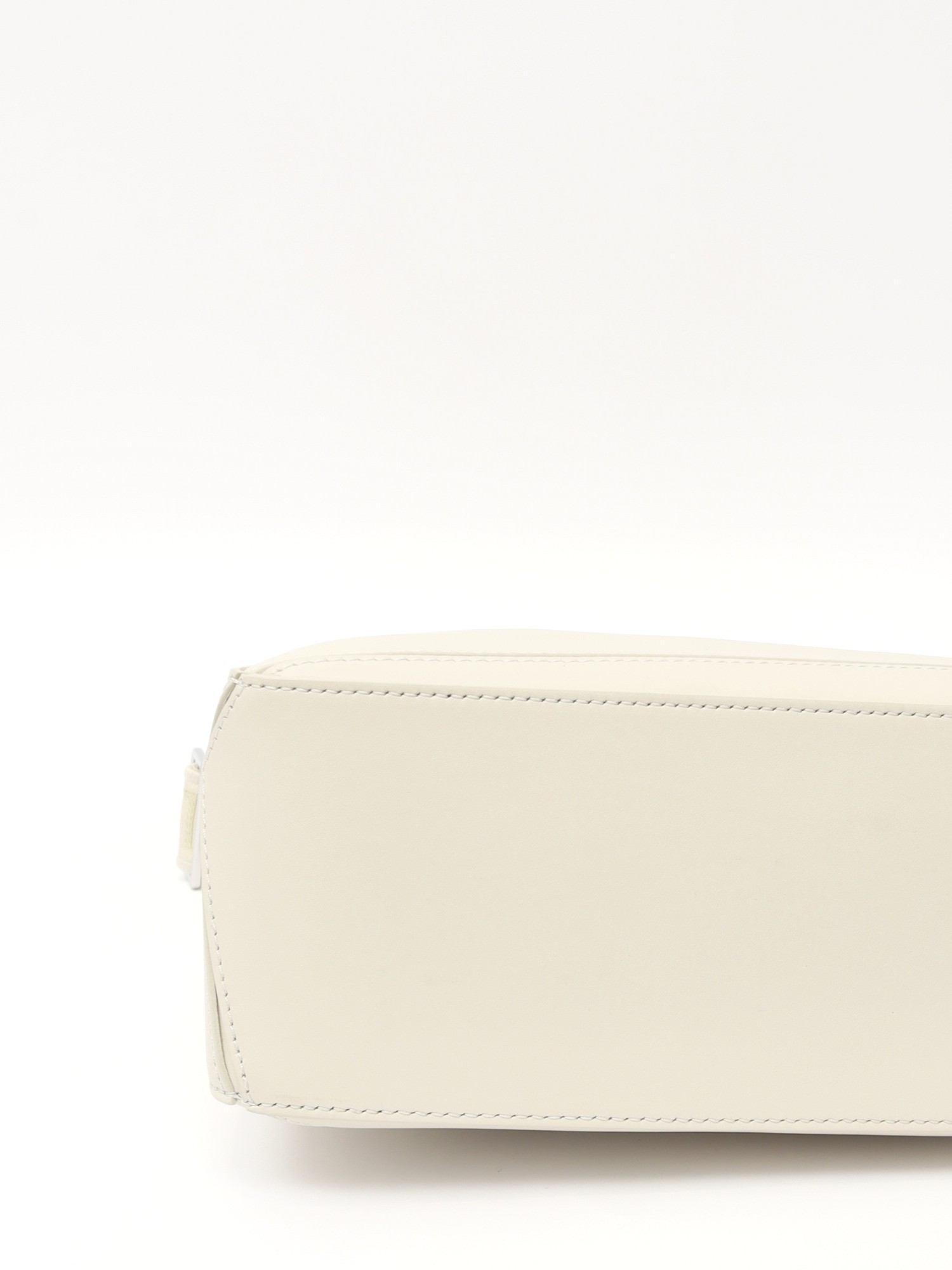 Loewe Puzzle 7