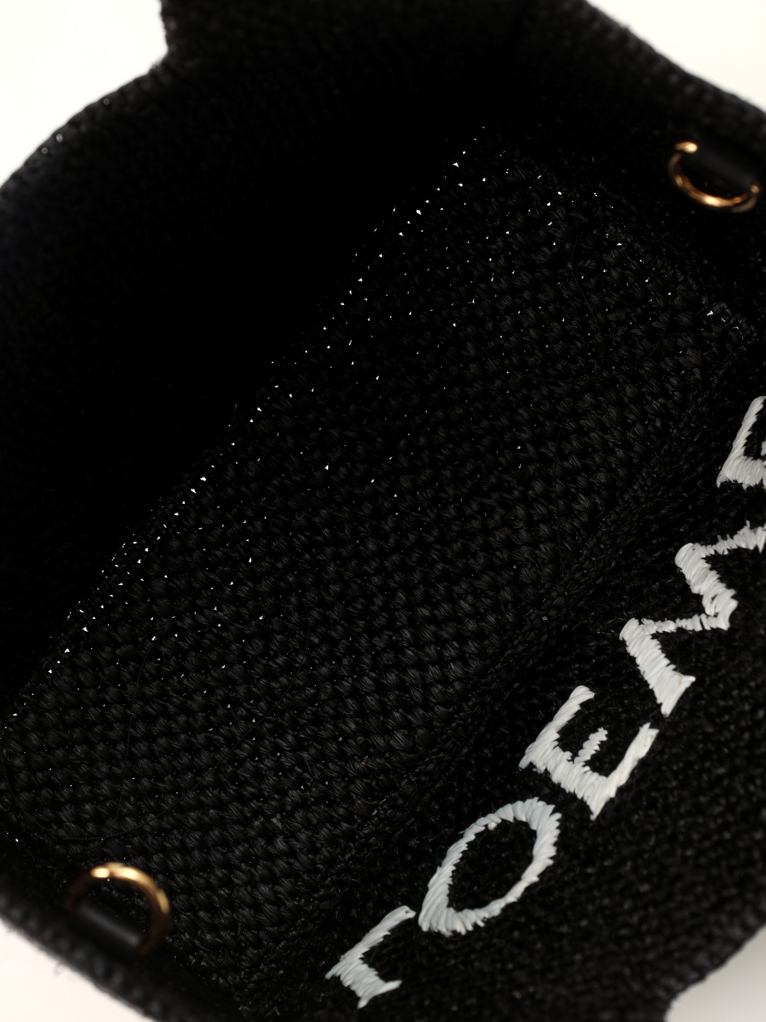Loewe Font 9