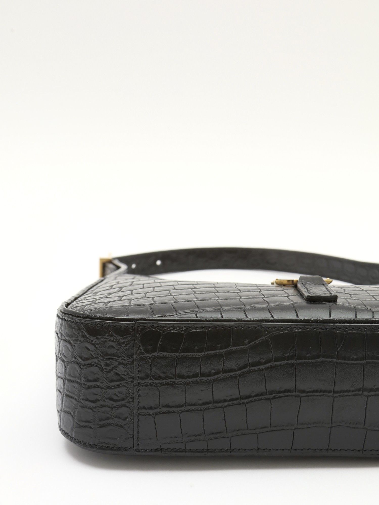 Saint Laurent Le 5 A 7 6