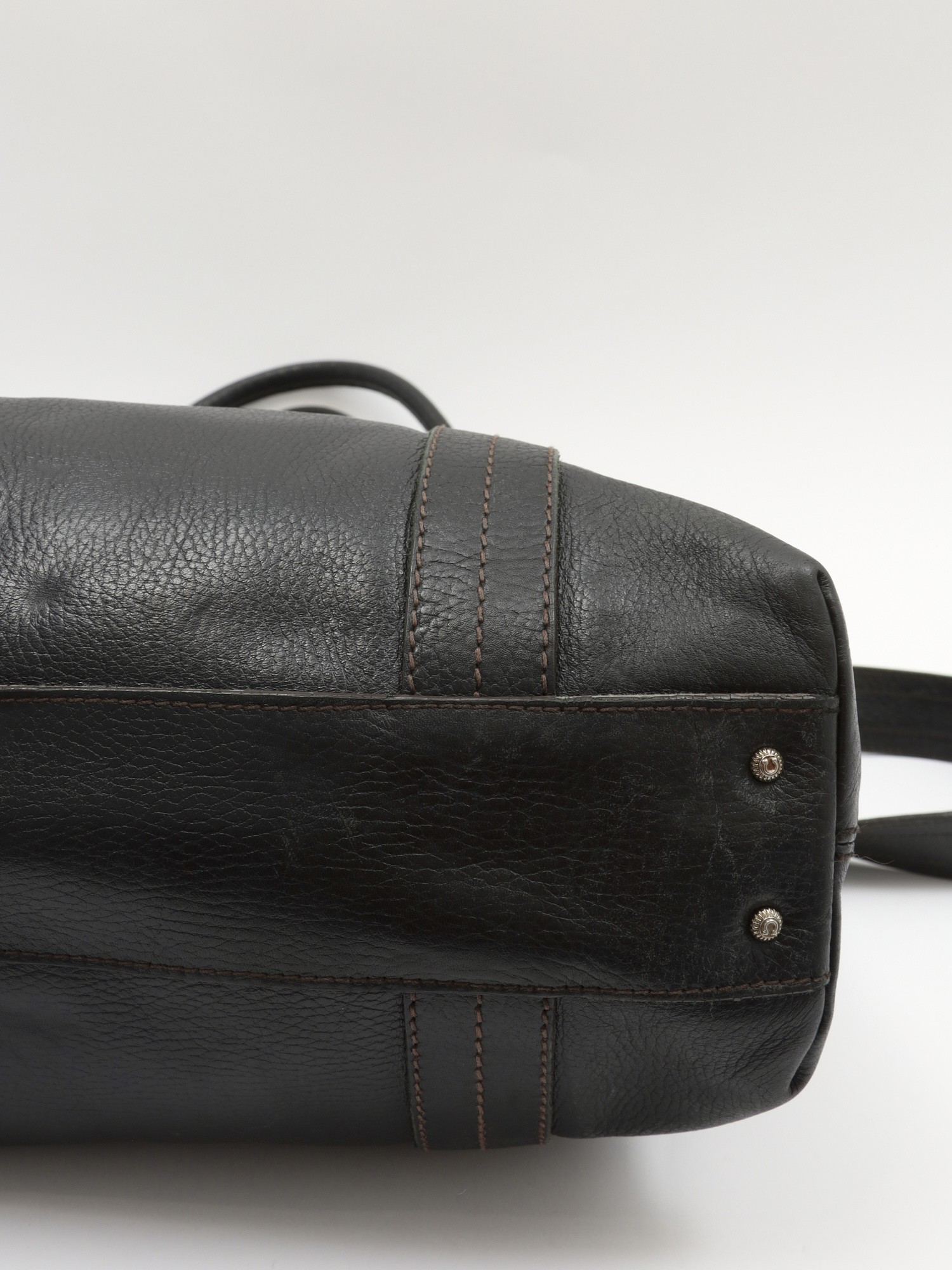 Salvatore Ferragamo Leather Bag 11