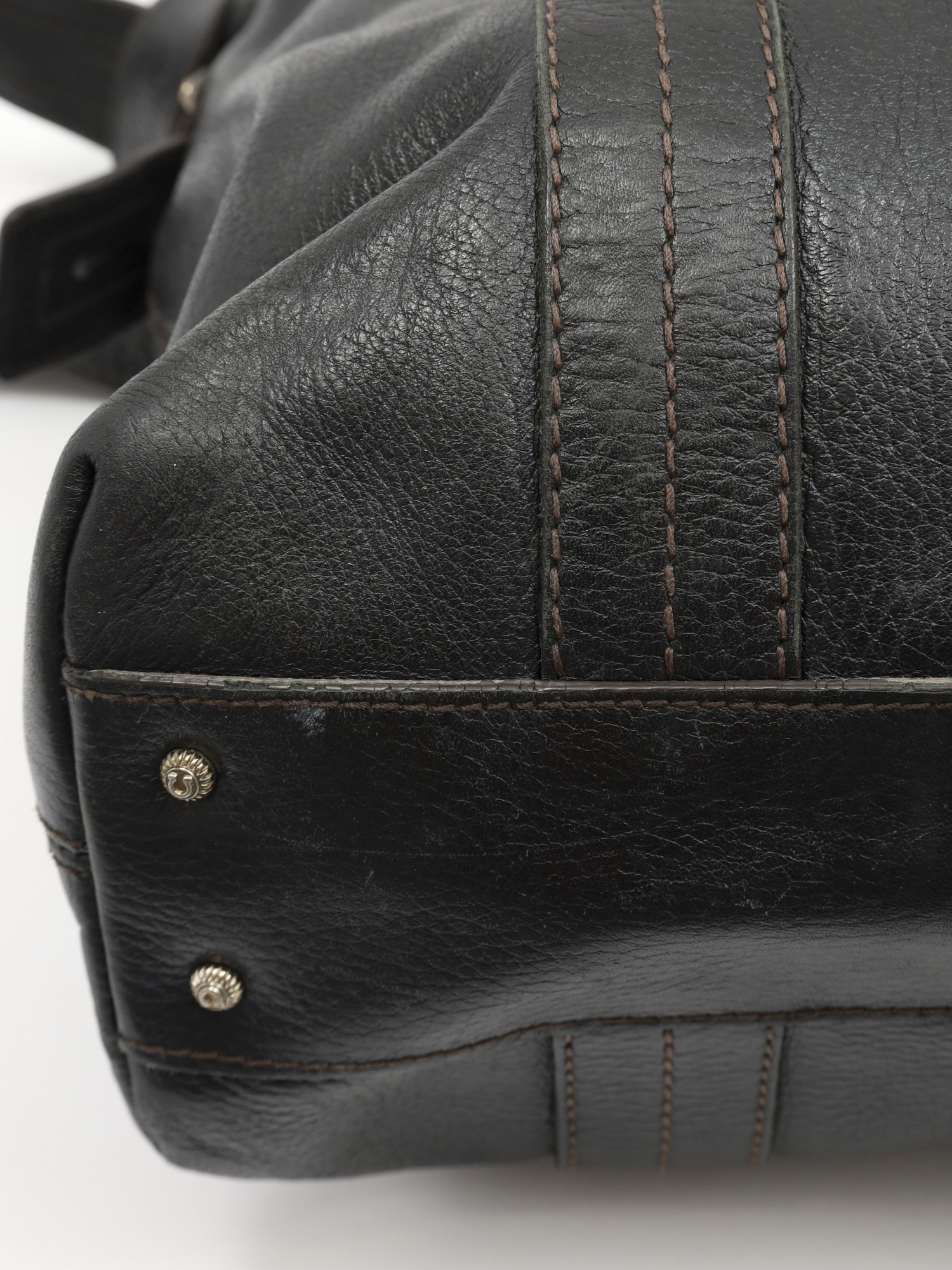 Salvatore Ferragamo Leather Bag 13