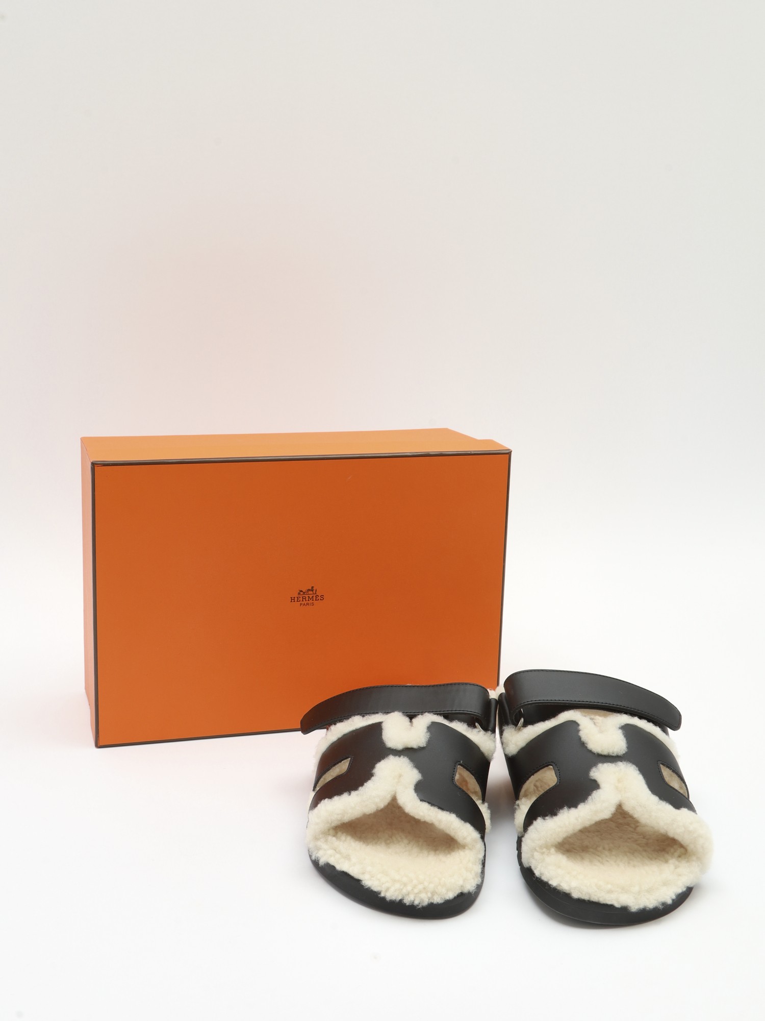 Hermes Shoes 38 9