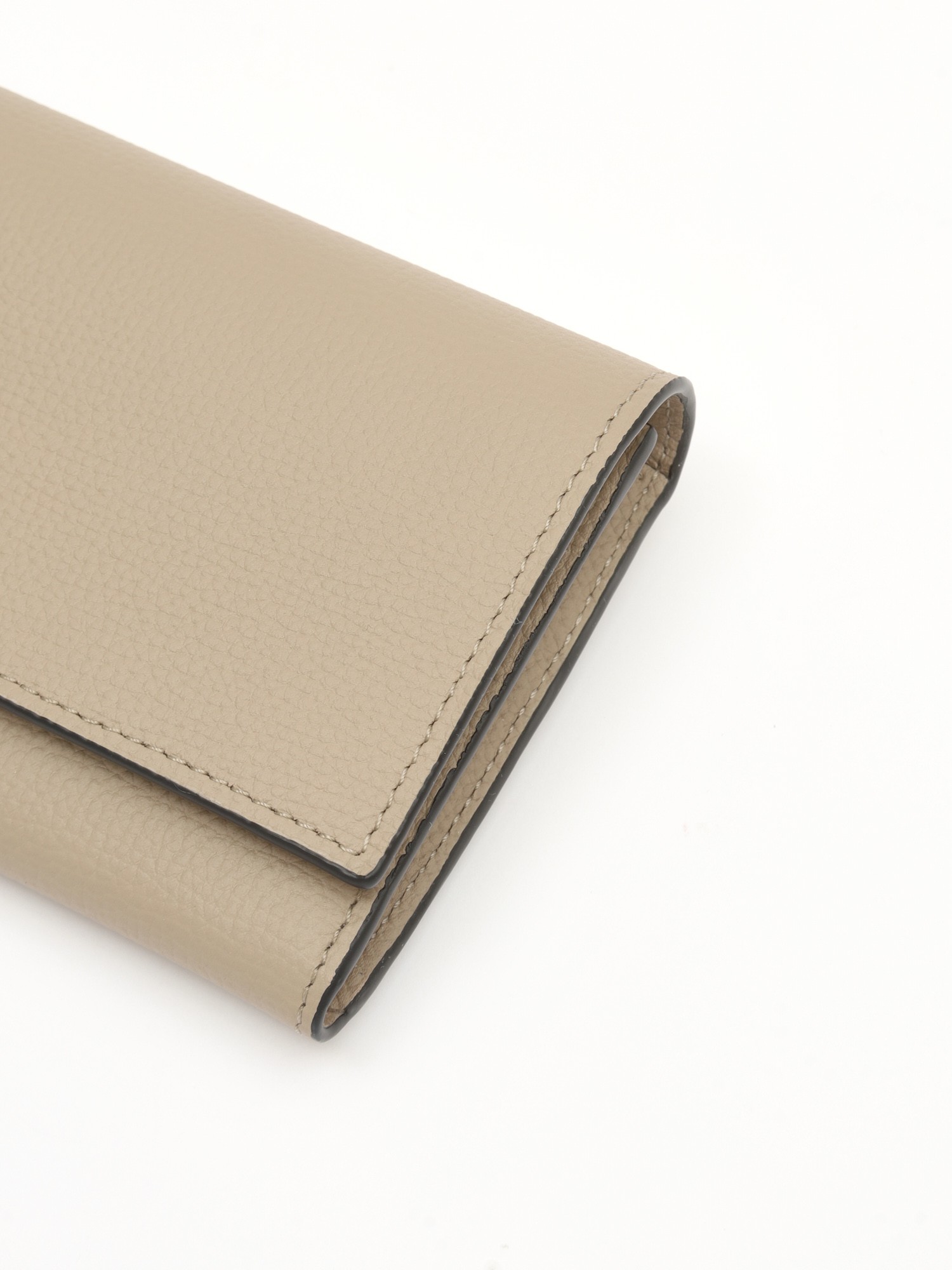 Loewe Wallet 5