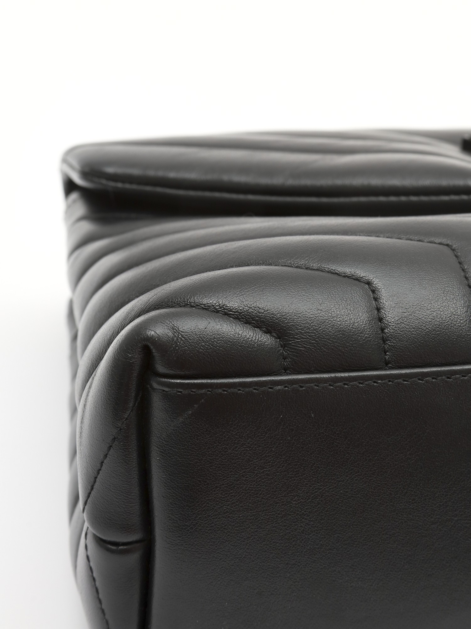 Saint Laurent Loulou 9