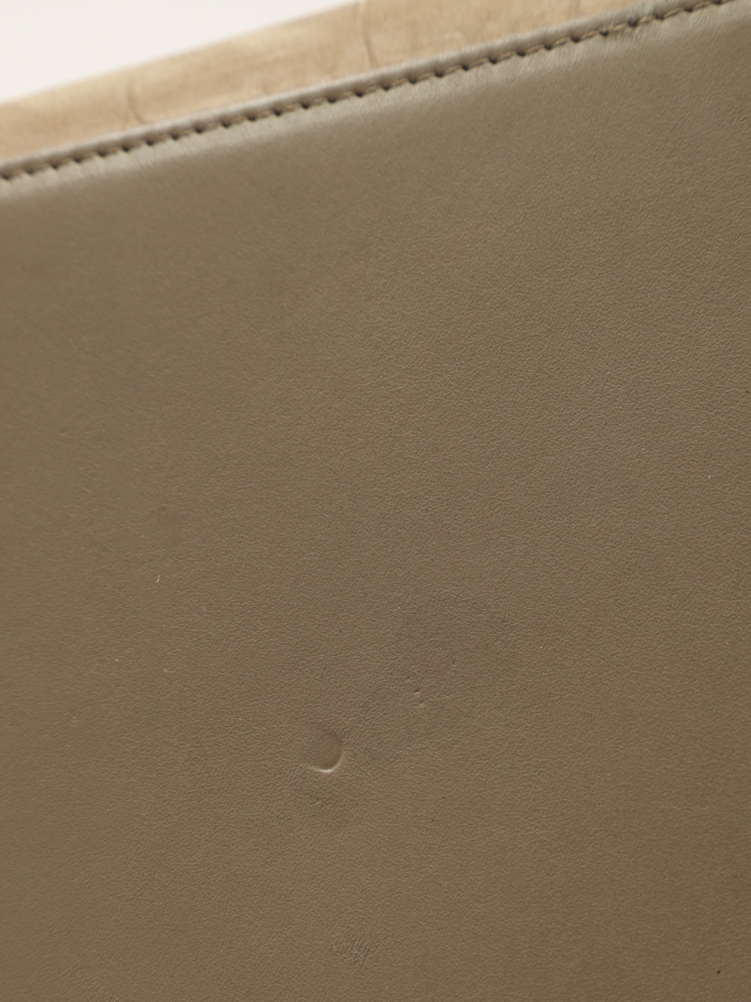 Celine Phantom 9