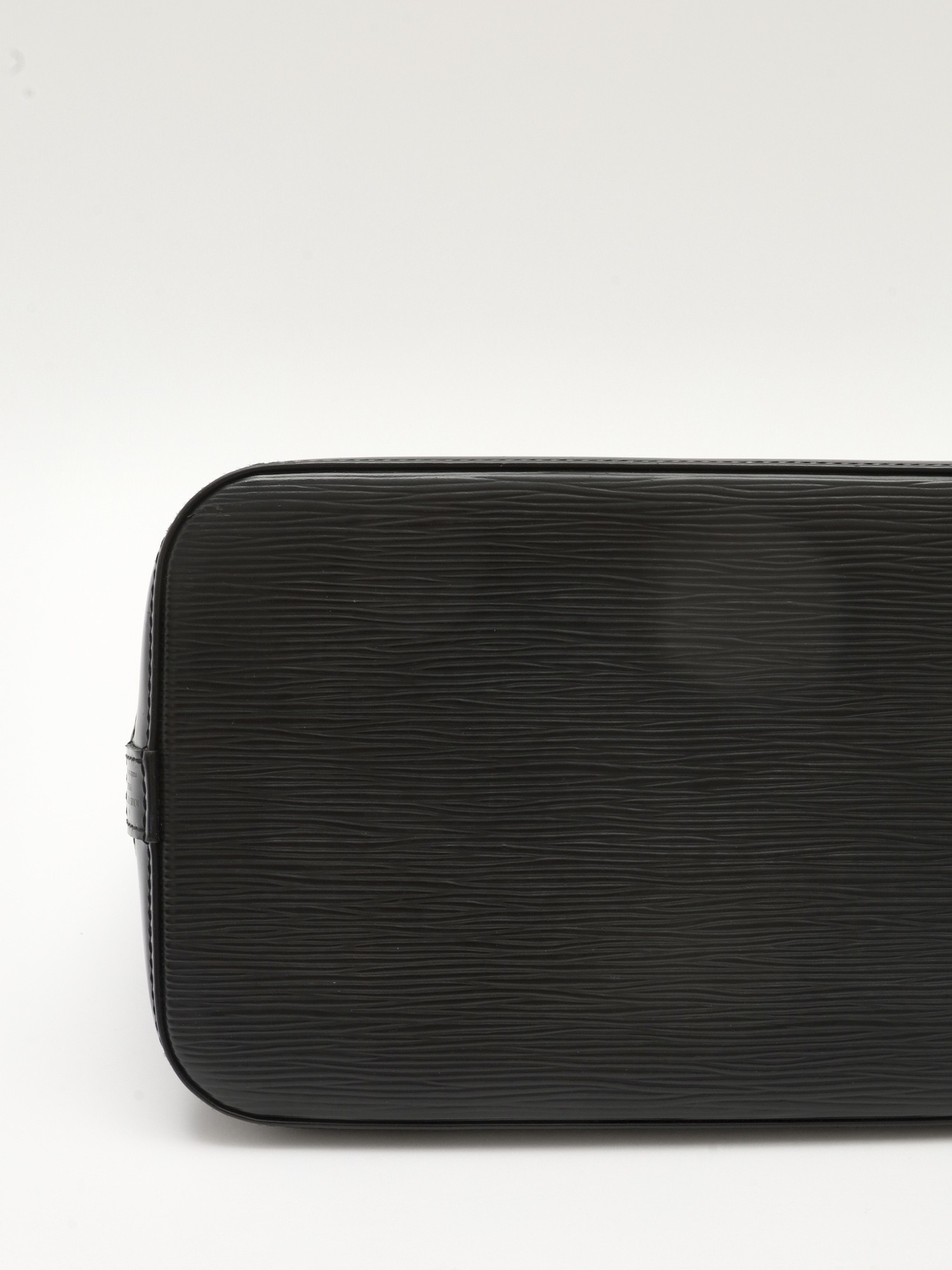 Louis Vuitton Alma 5