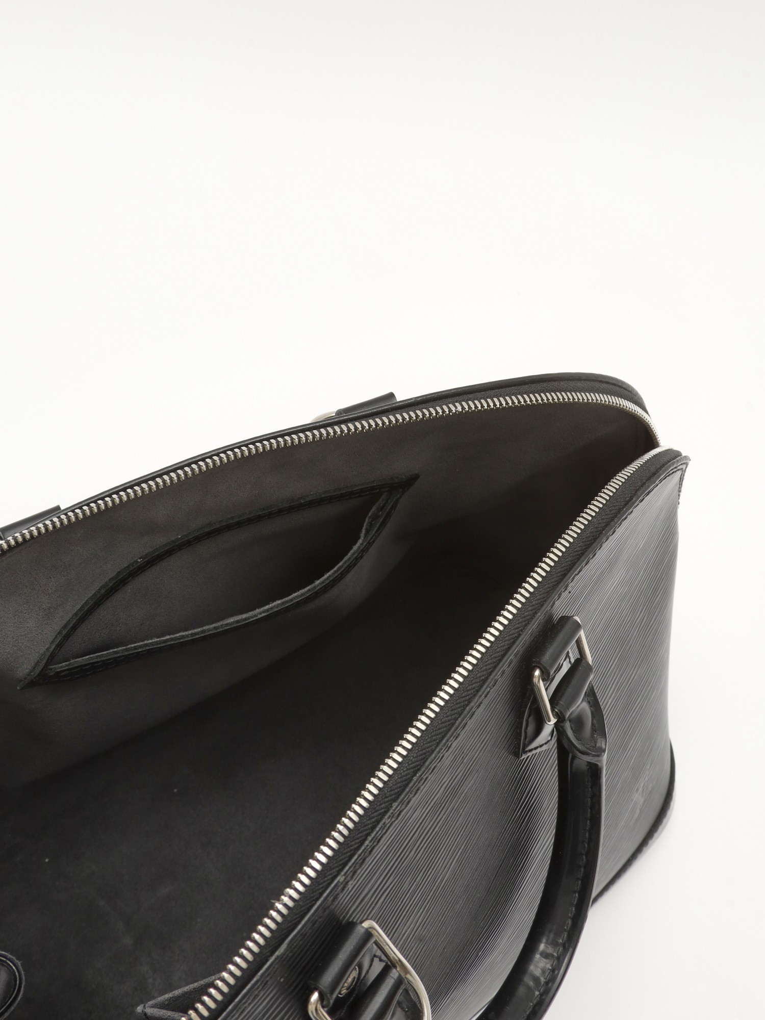 Louis Vuitton Alma 7