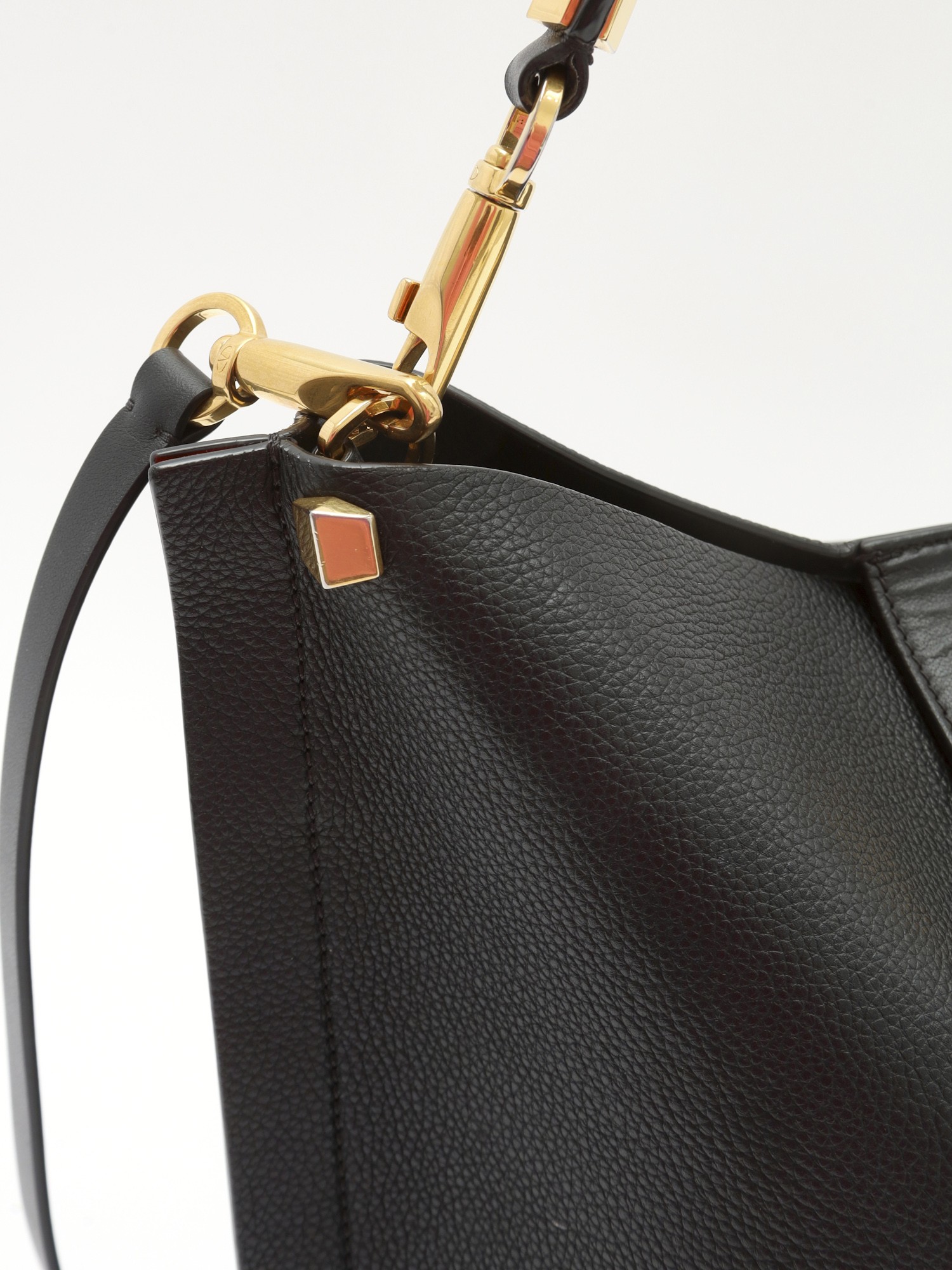 Valentino VLogo Escape 8