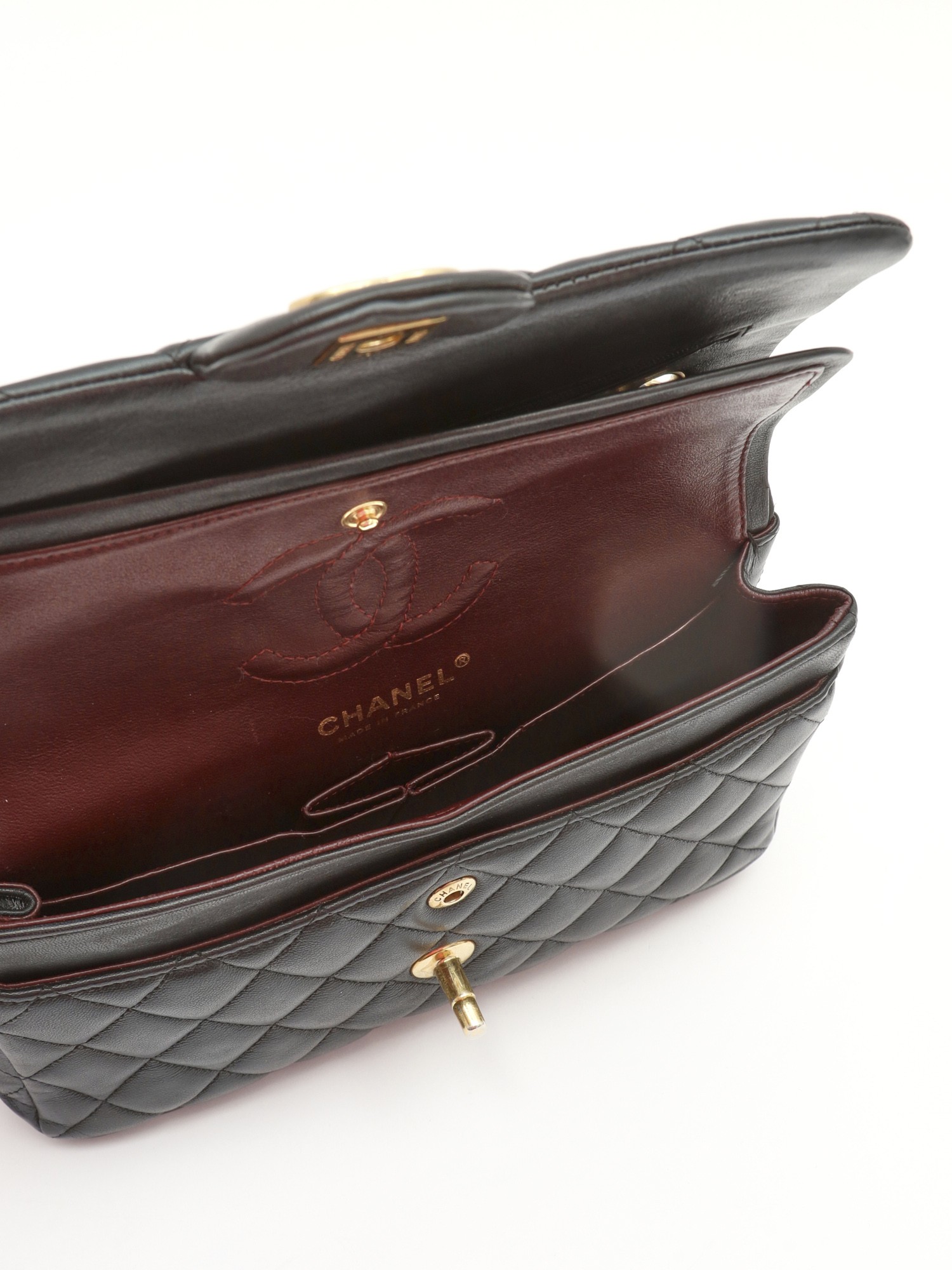 Chanel Timeless Classic 8