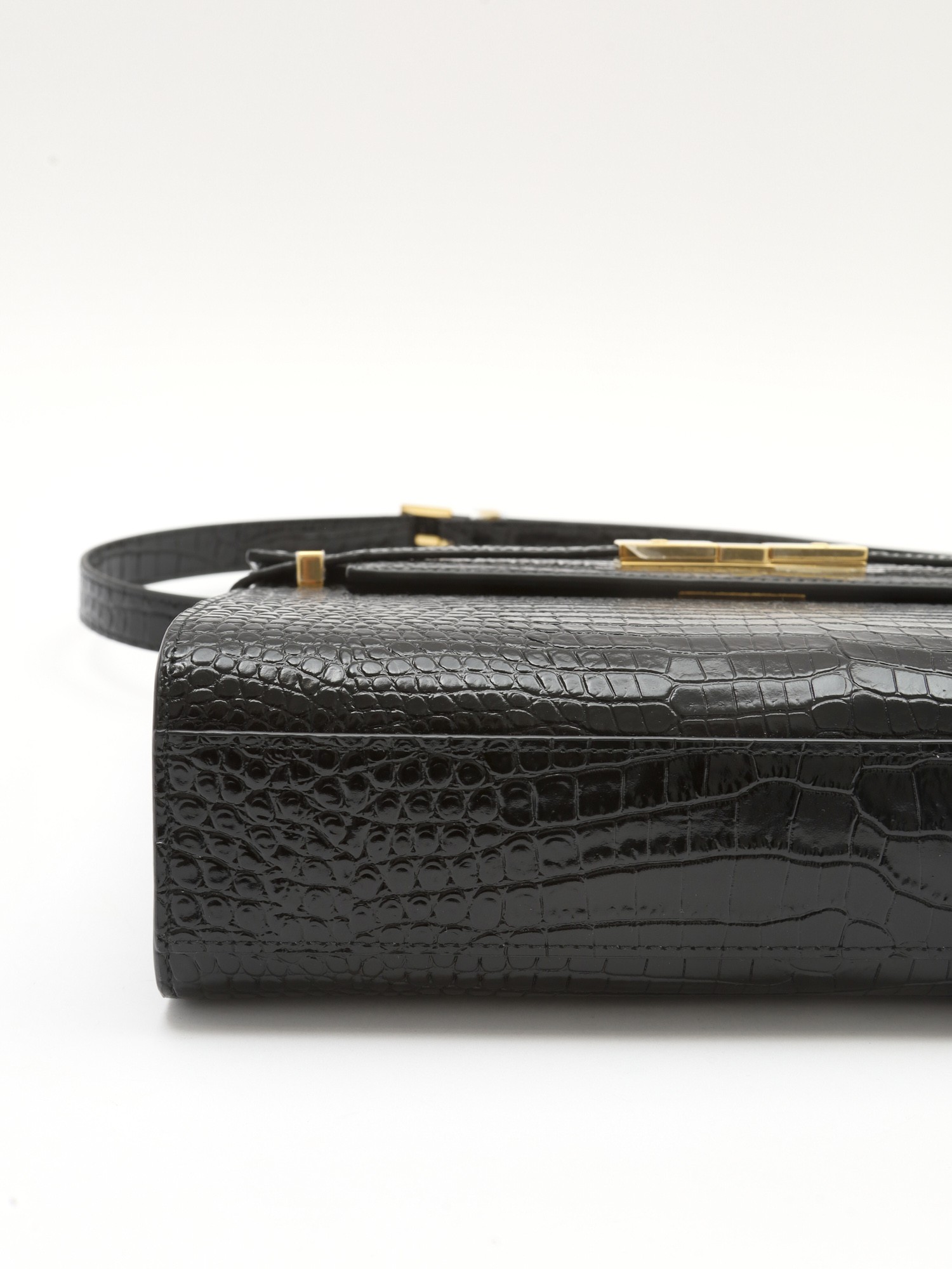 Saint Laurent Manhattan 6