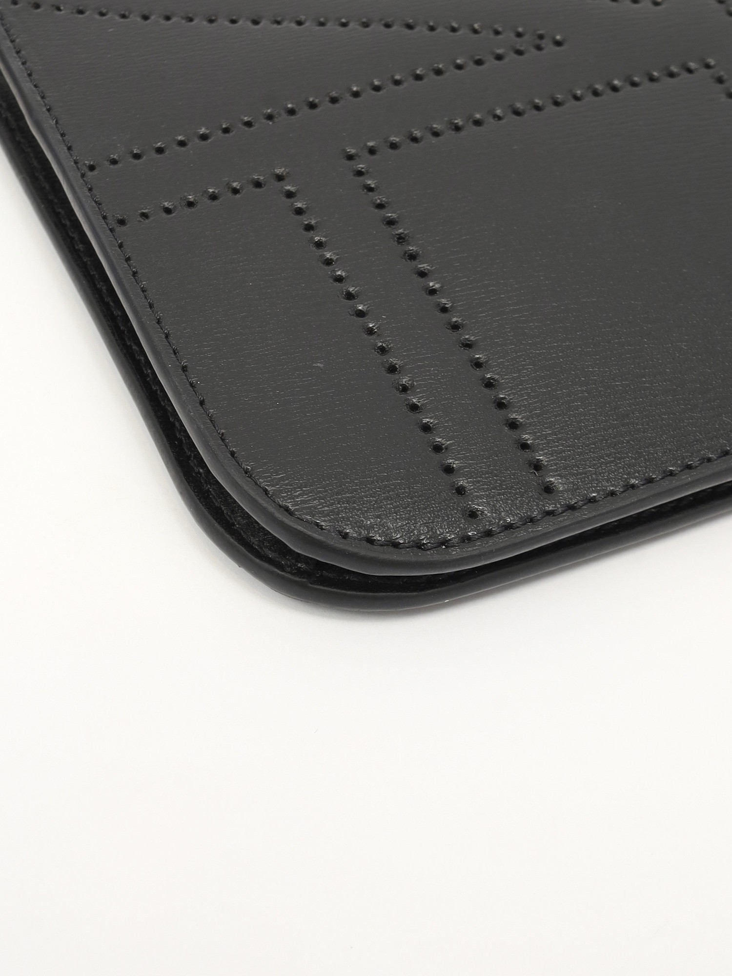 Toteme Wallet 3