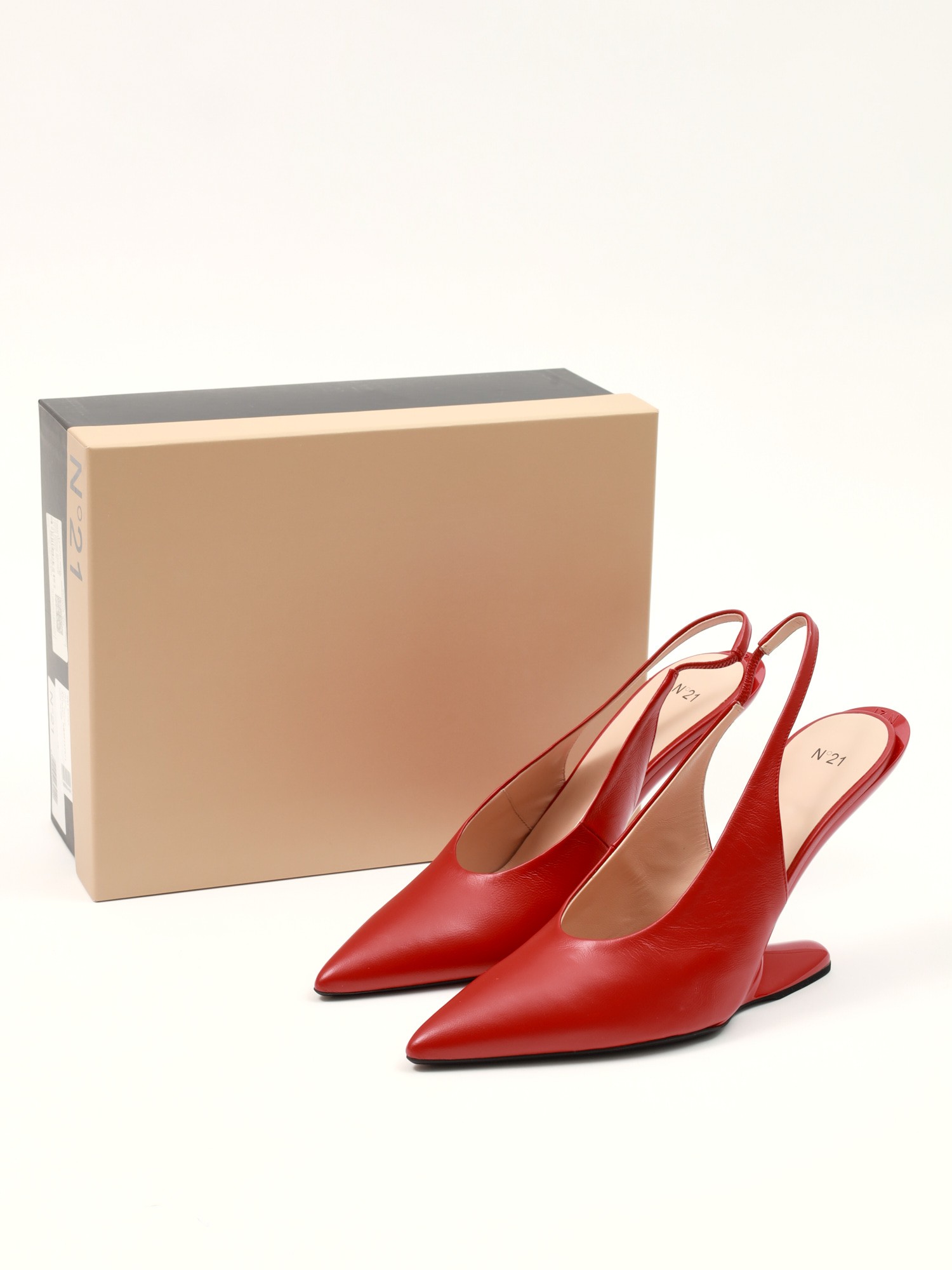 N21 Slingback Pumps 39 11