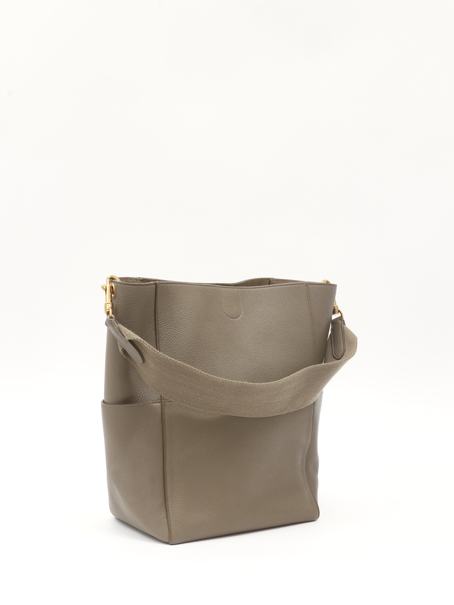 Celine Sangle 3