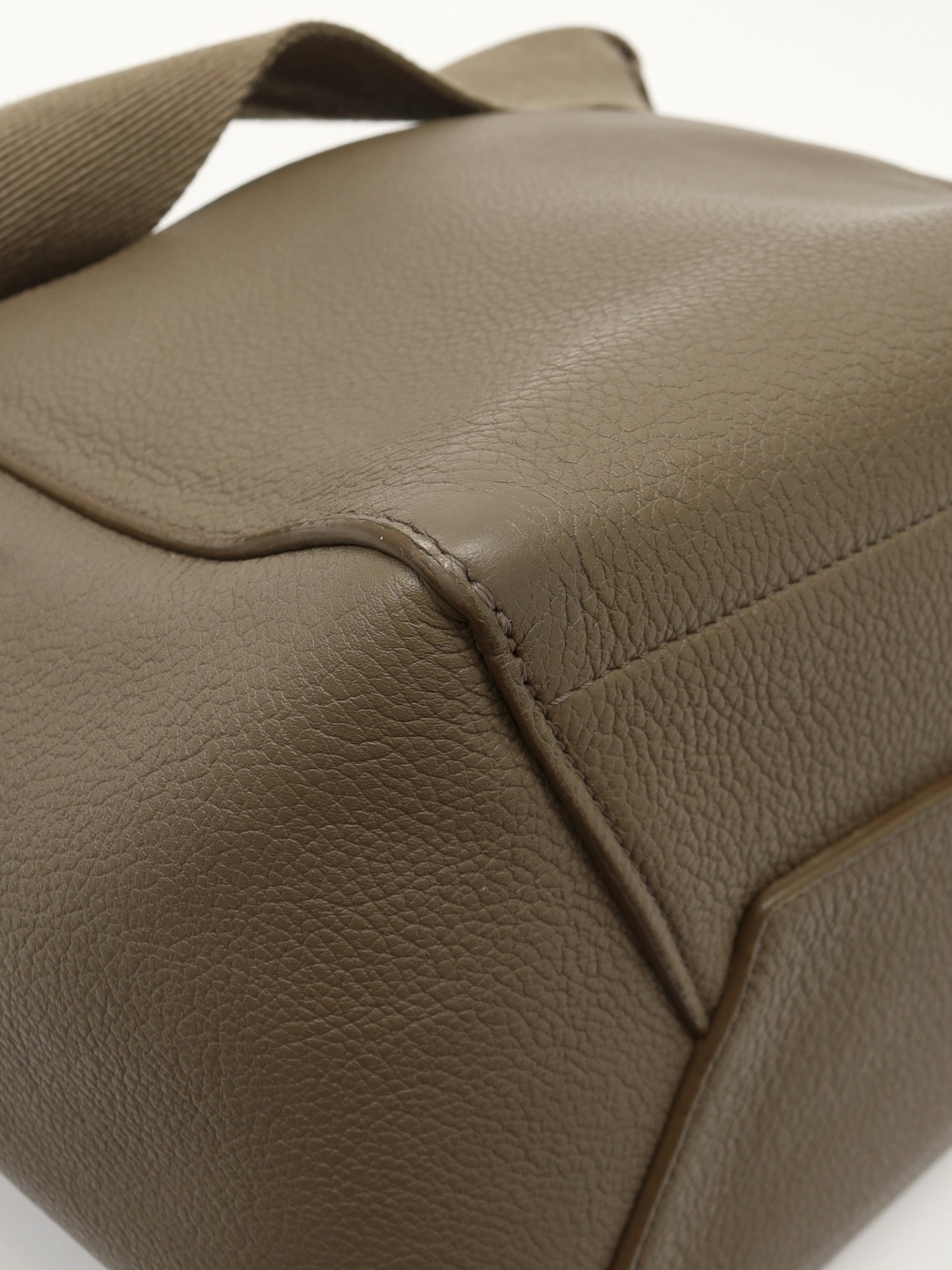 Celine Sangle 12