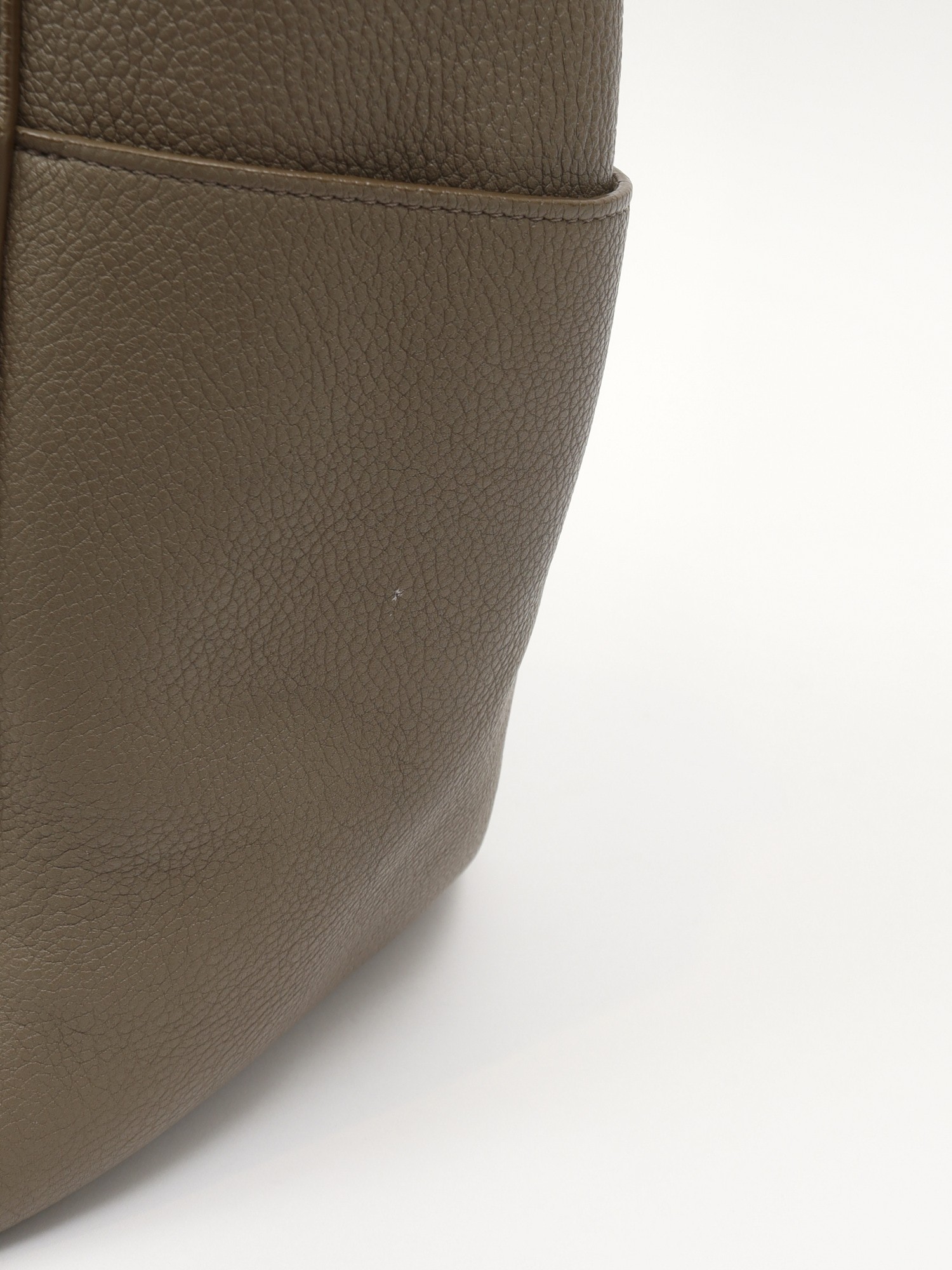 Celine Sangle 8